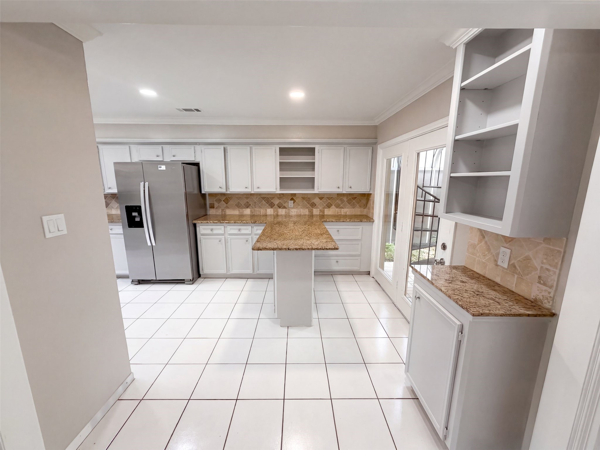 1746 Cloister Drive 32 Property Photo 2