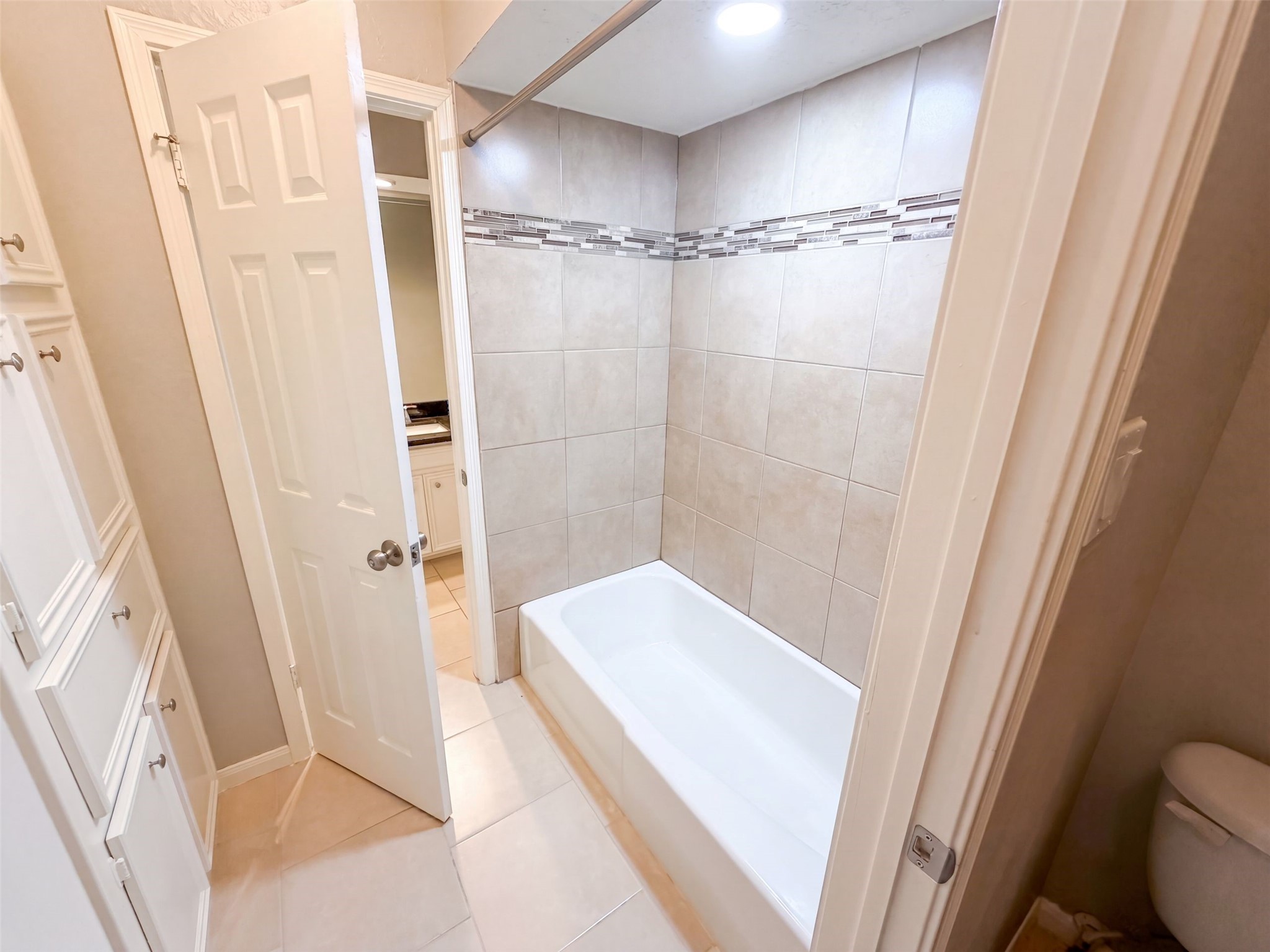 1746 Cloister Drive 32 Property Photo 22