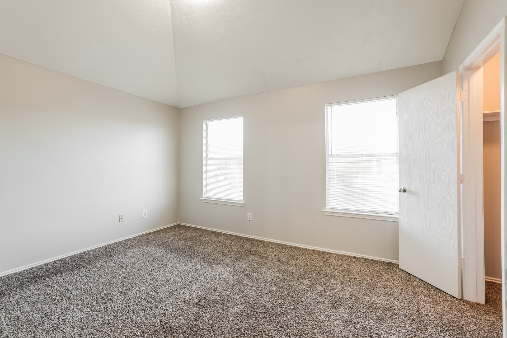 7507 Kennemer Drive Property Photo 11