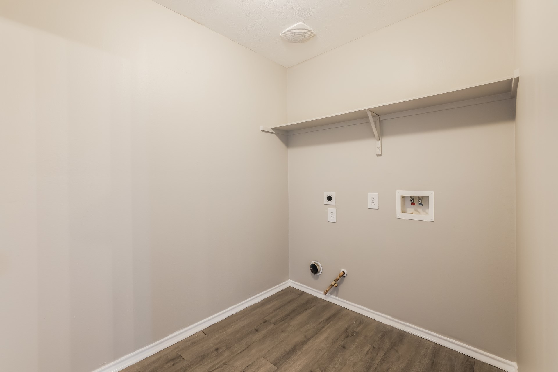 7507 Kennemer Drive Property Photo 14
