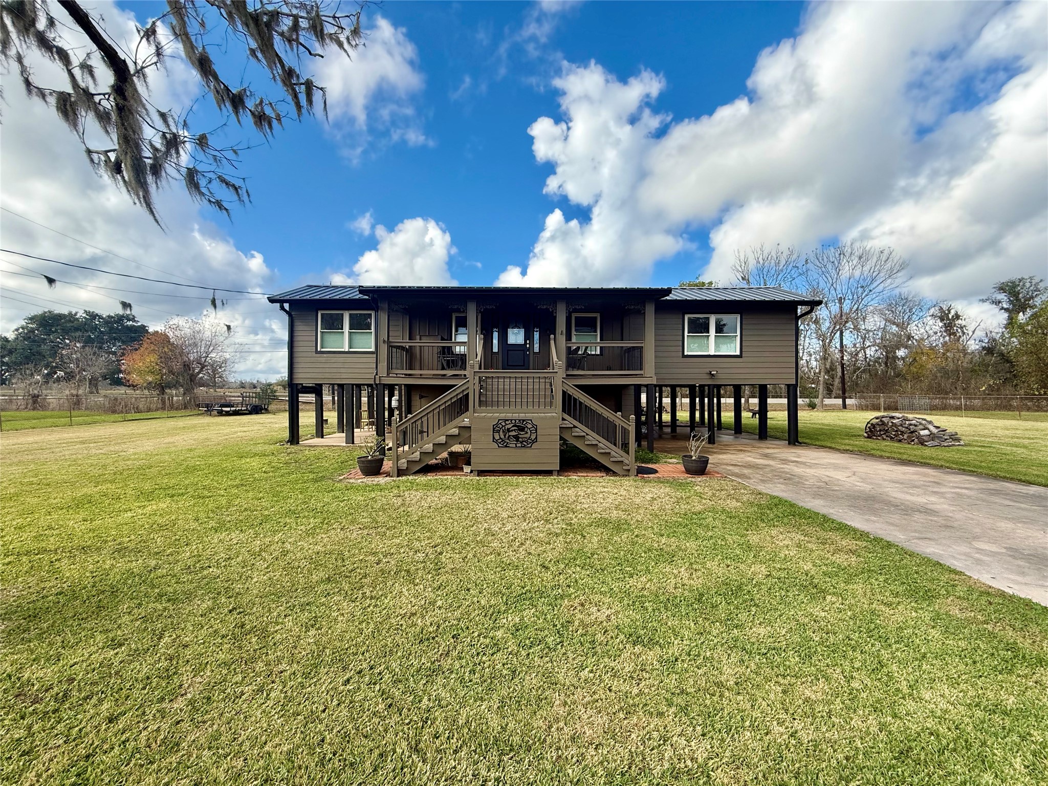 302444 Plantation Property Photo 2