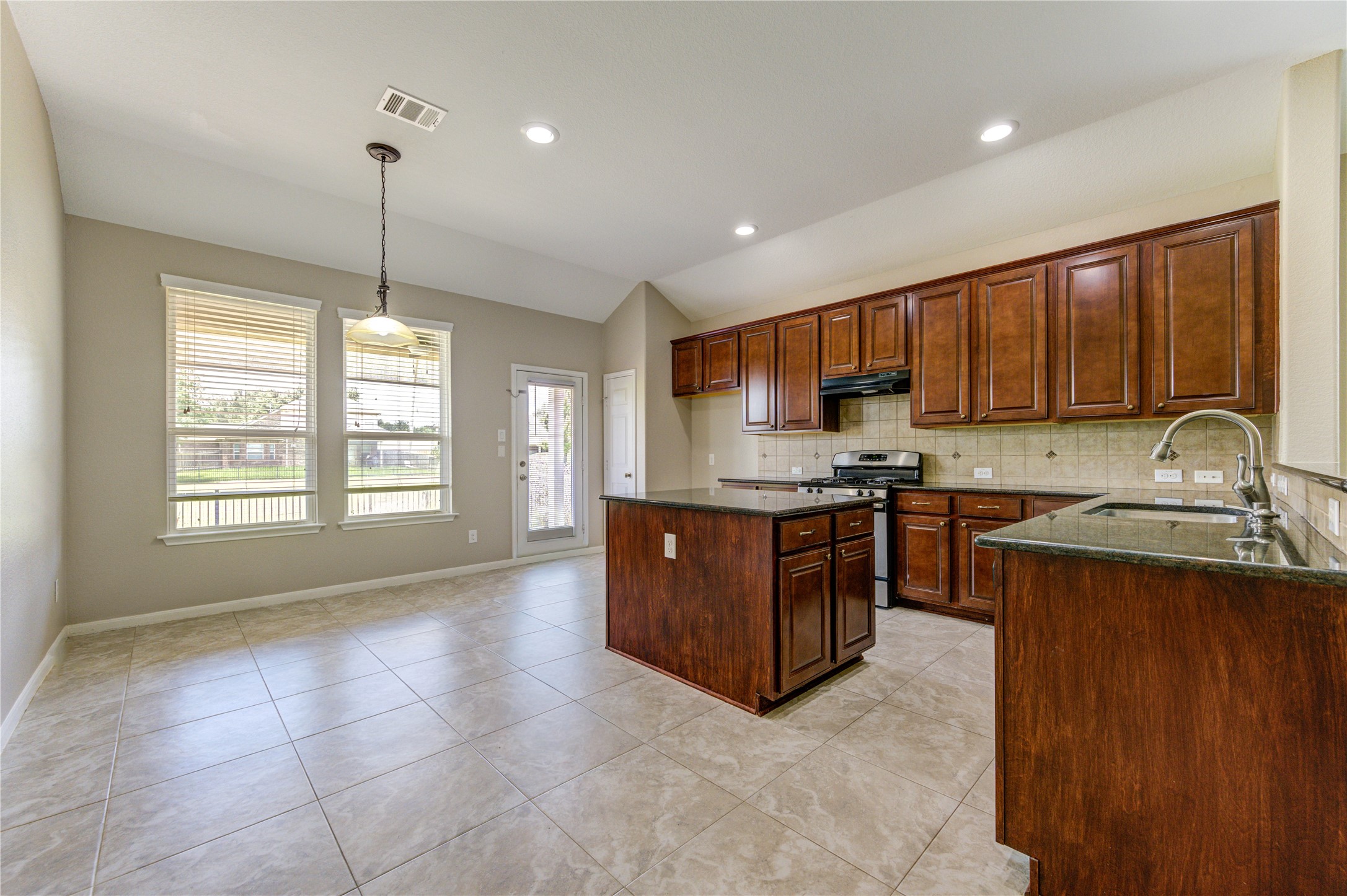 6014 Watford Bend Property Photo 12