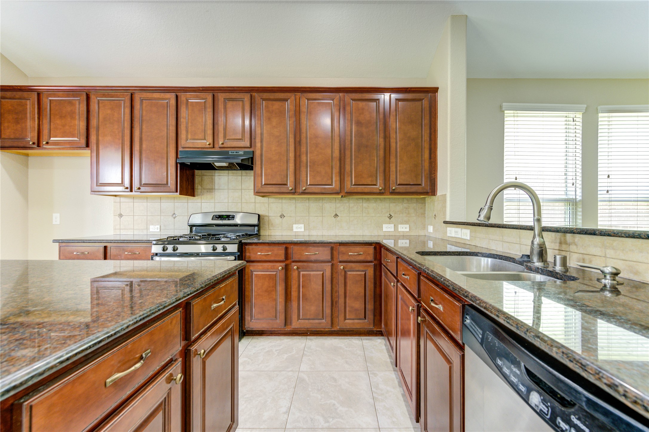 6014 Watford Bend Property Photo 13
