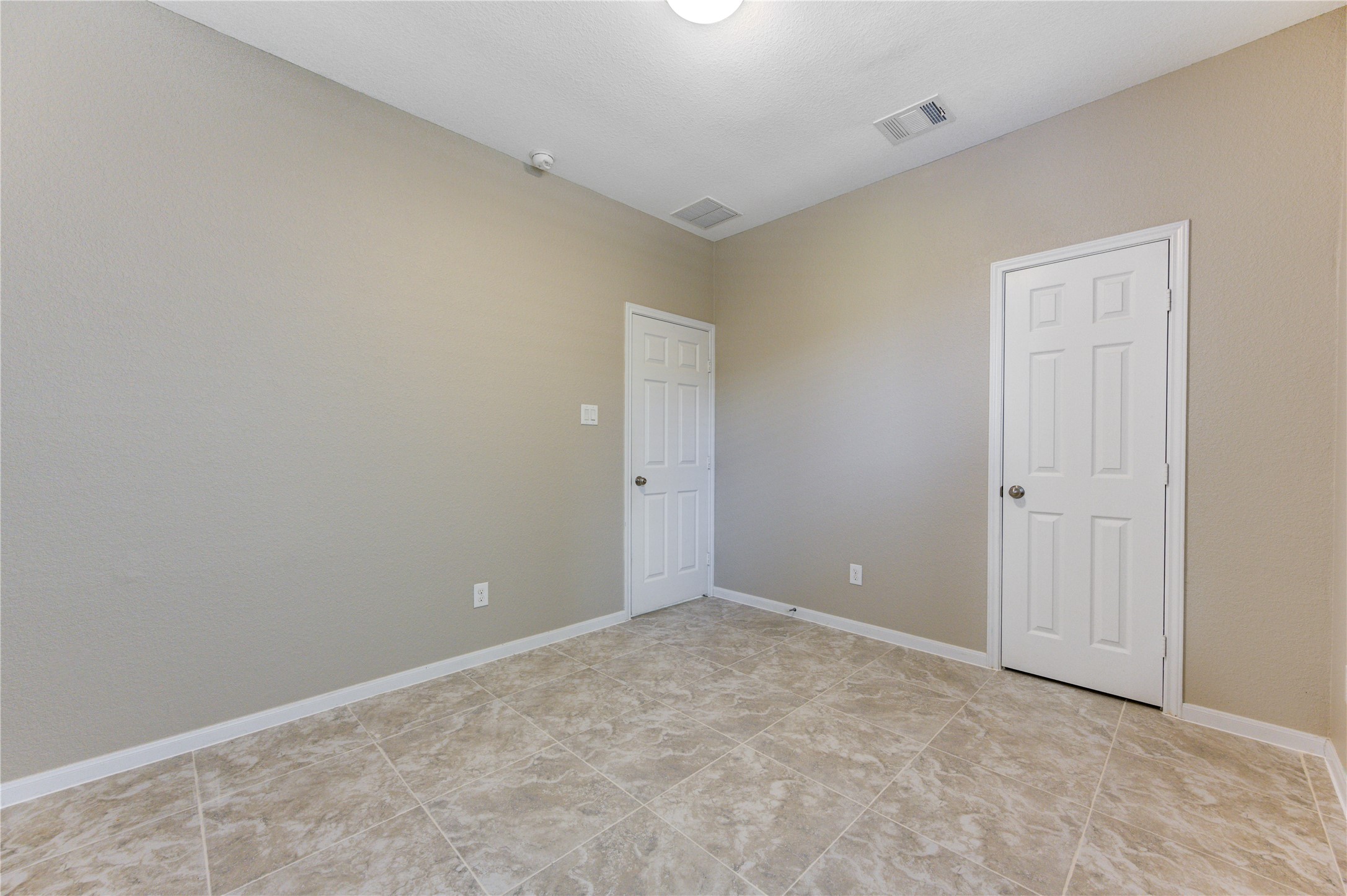 6014 Watford Bend Property Photo 17