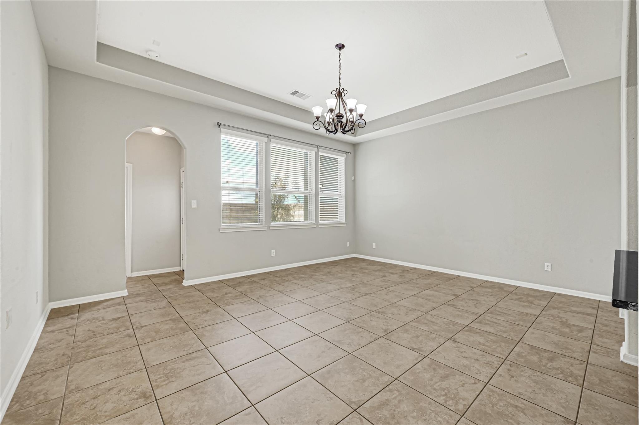 6102 Nicholas Ln Property Photo 9
