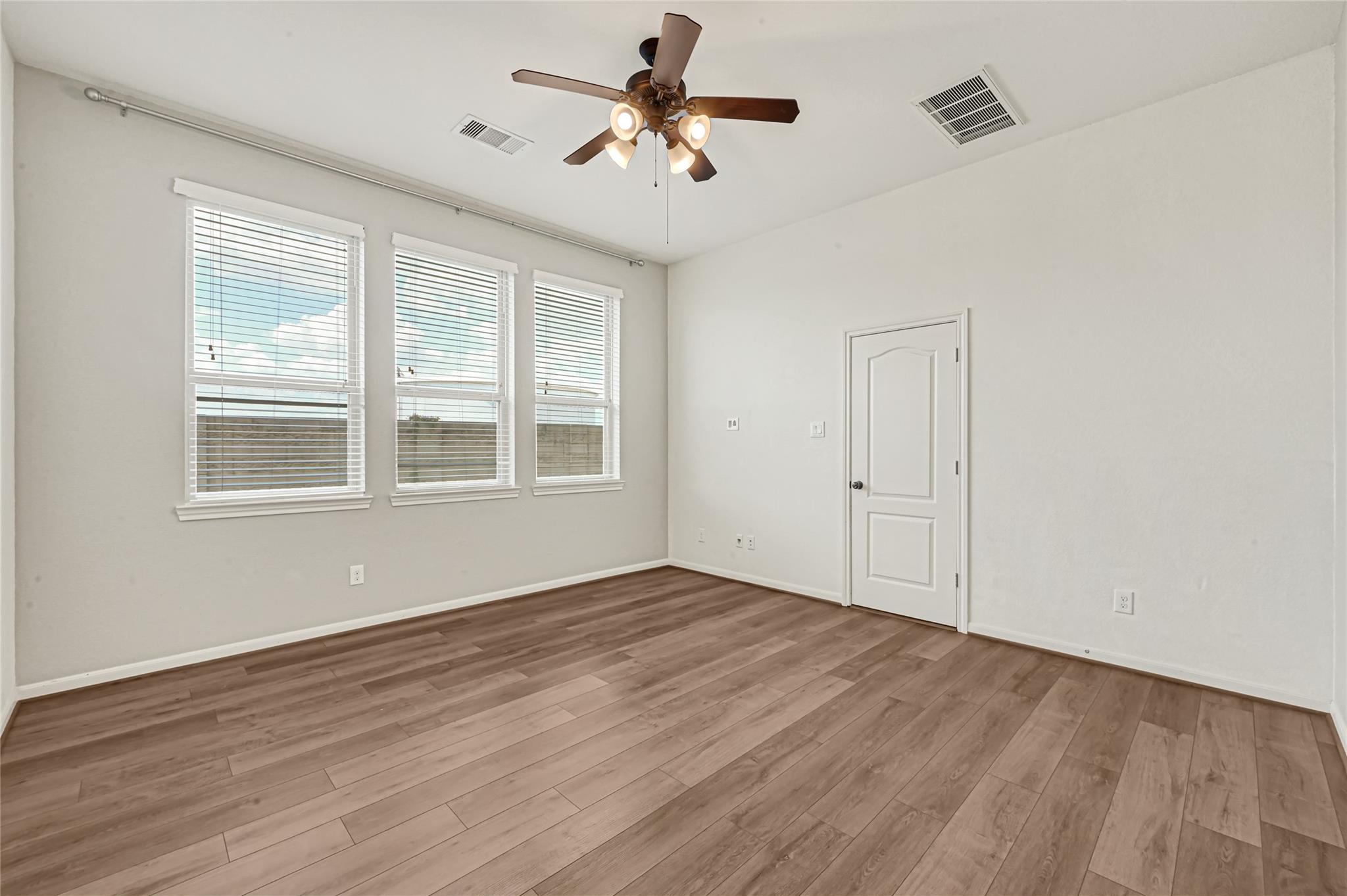 6102 Nicholas Ln Property Photo 15