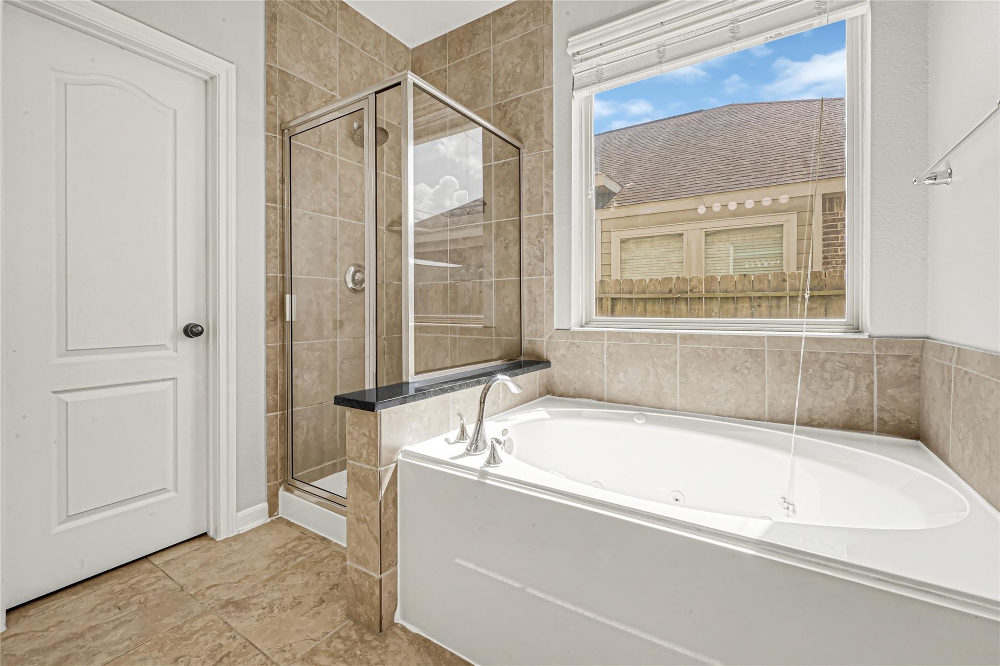 6102 Nicholas Ln Property Photo 16