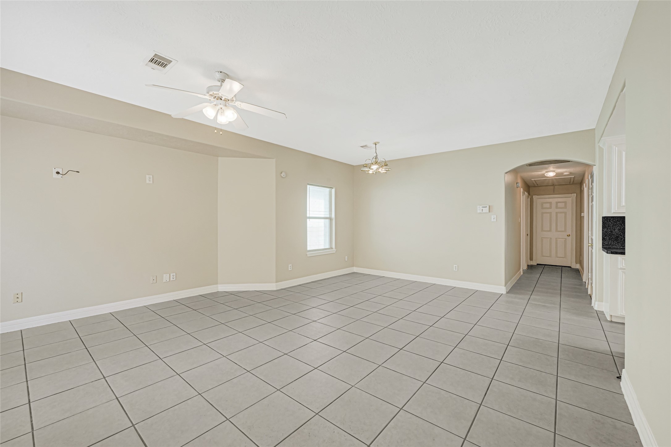 6610 Schambray Street Property Photo 6
