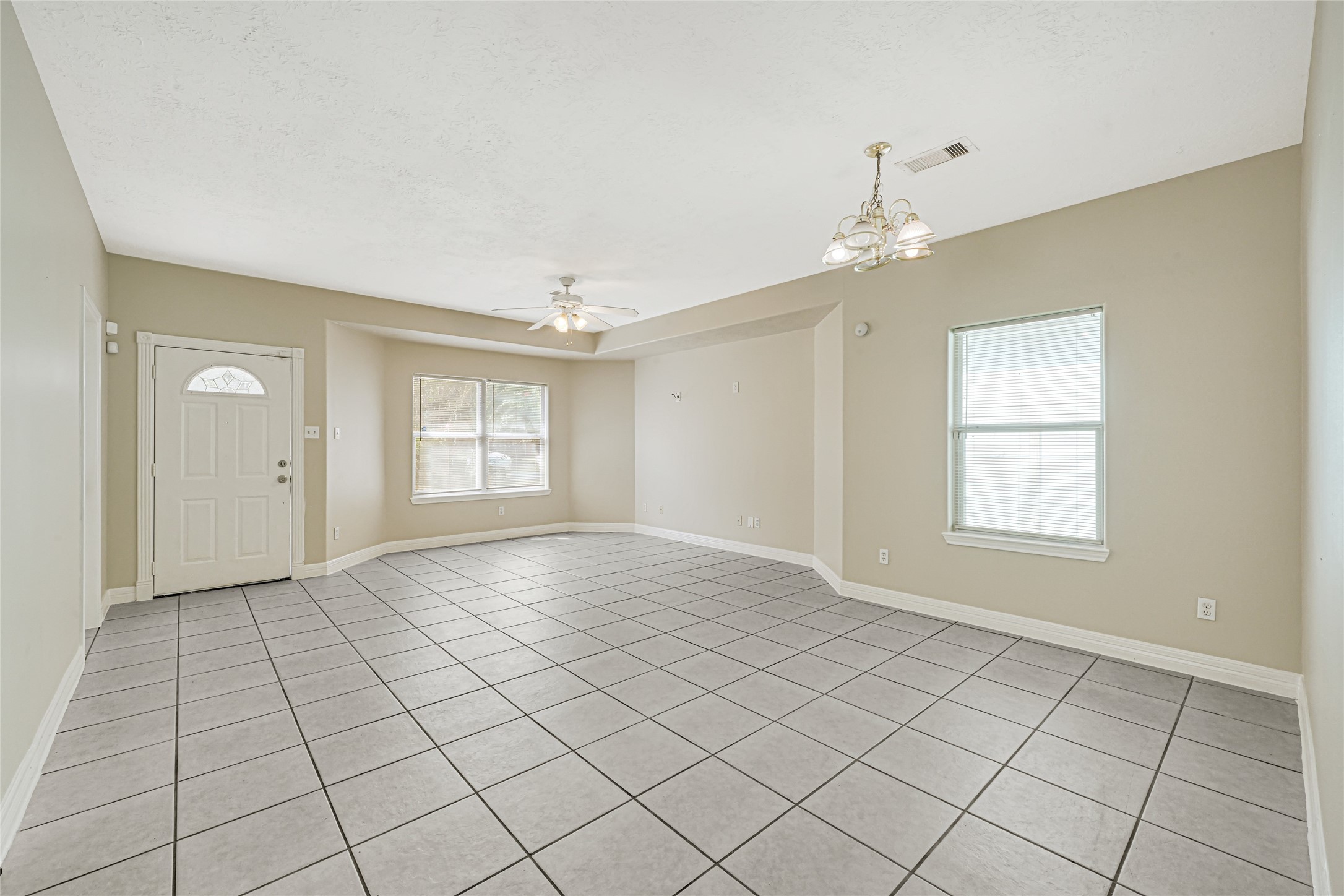 6610 Schambray Street Property Photo 10