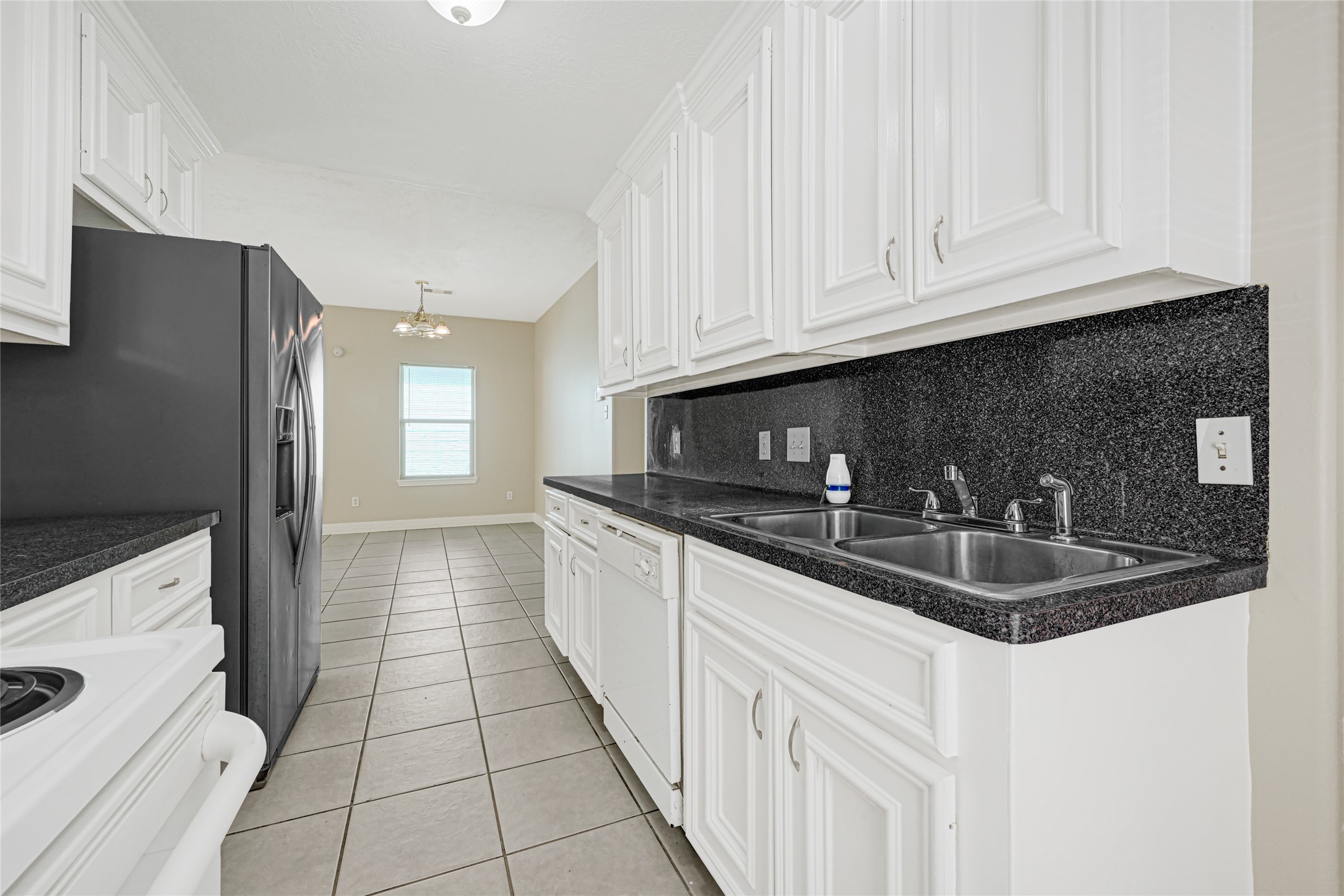 6610 Schambray Street Property Photo 13