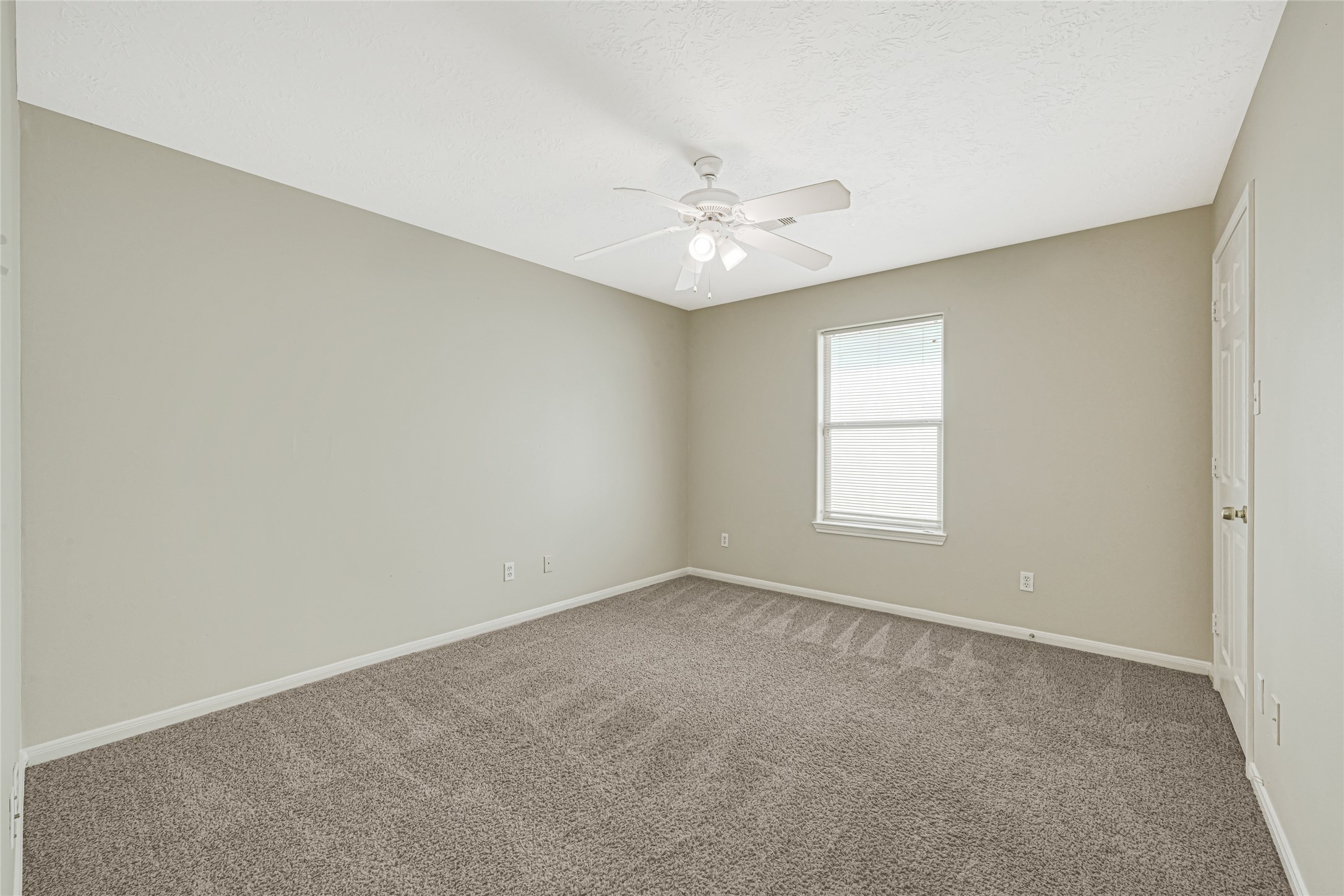 6610 Schambray Street Property Photo 18