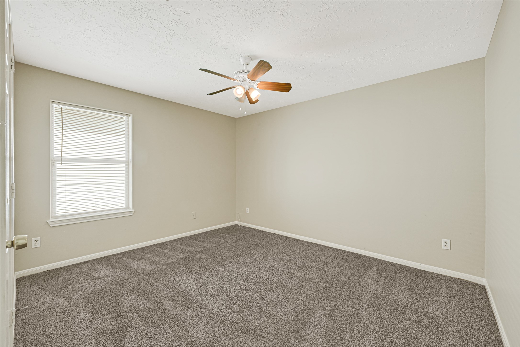 6610 Schambray Street Property Photo 19