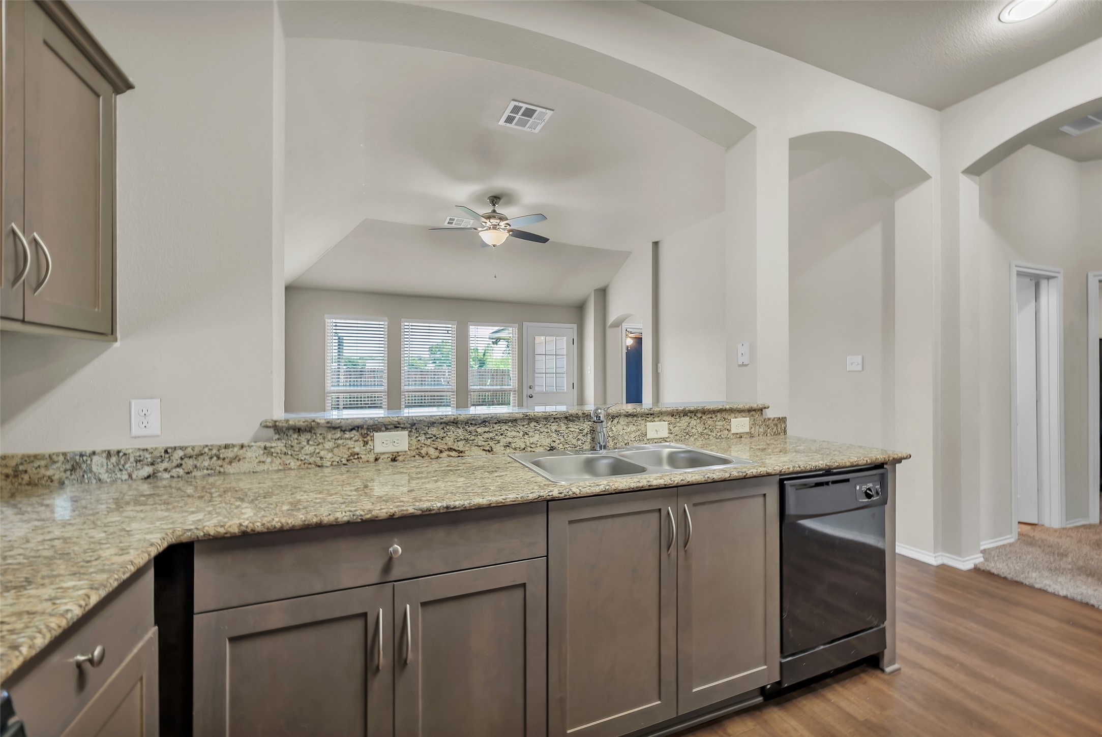 5245 Sagewood Drive Property Photo 6