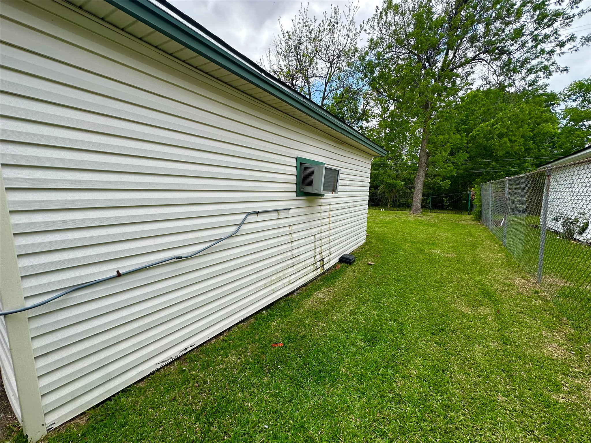 10206 Ashville Drive Property Photo 6
