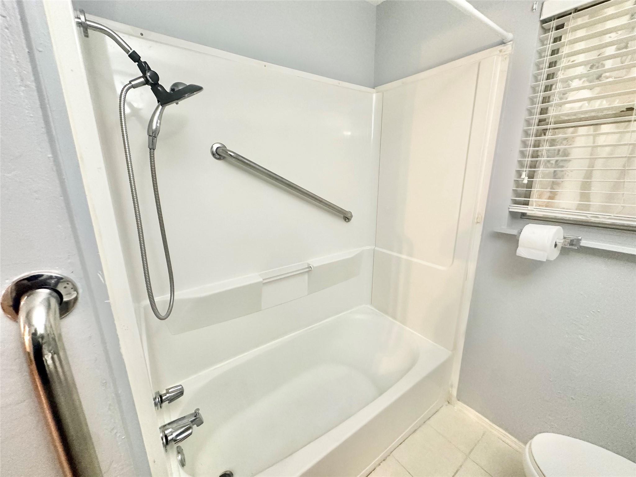 10206 Ashville Drive Property Photo 23