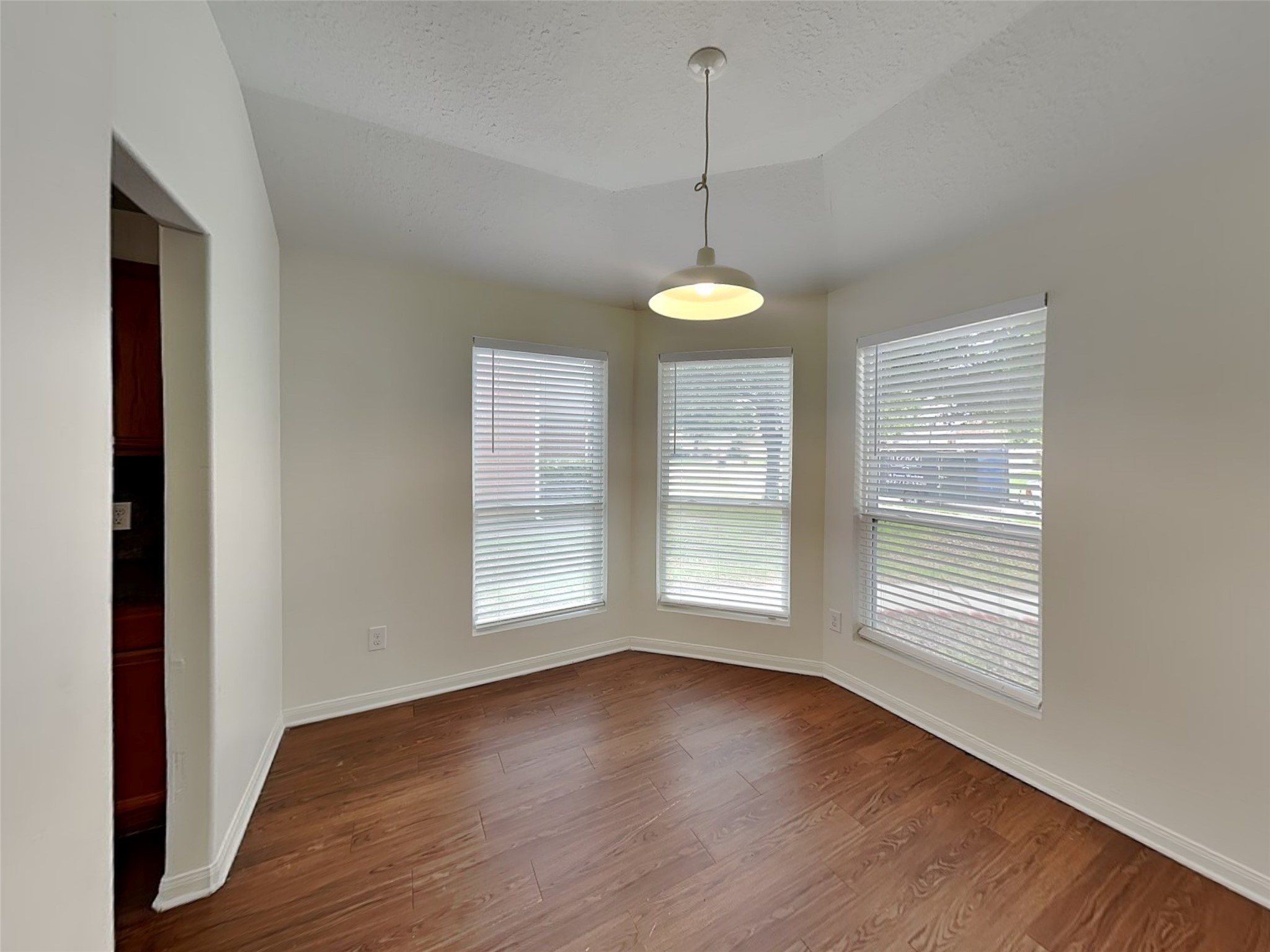 3631 Barkers Crossing Avenue Property Photo 6