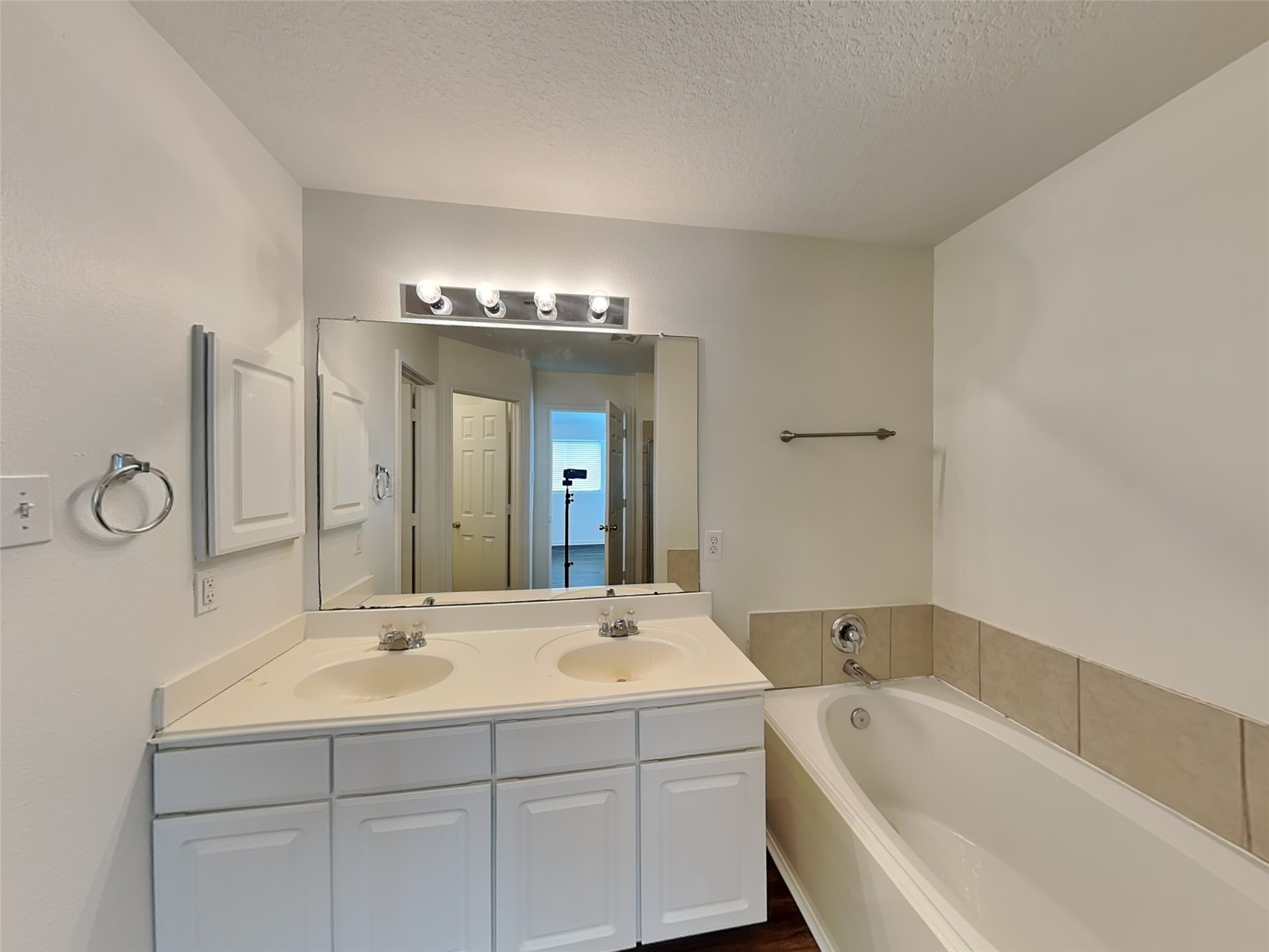 3631 Barkers Crossing Avenue Property Photo 18