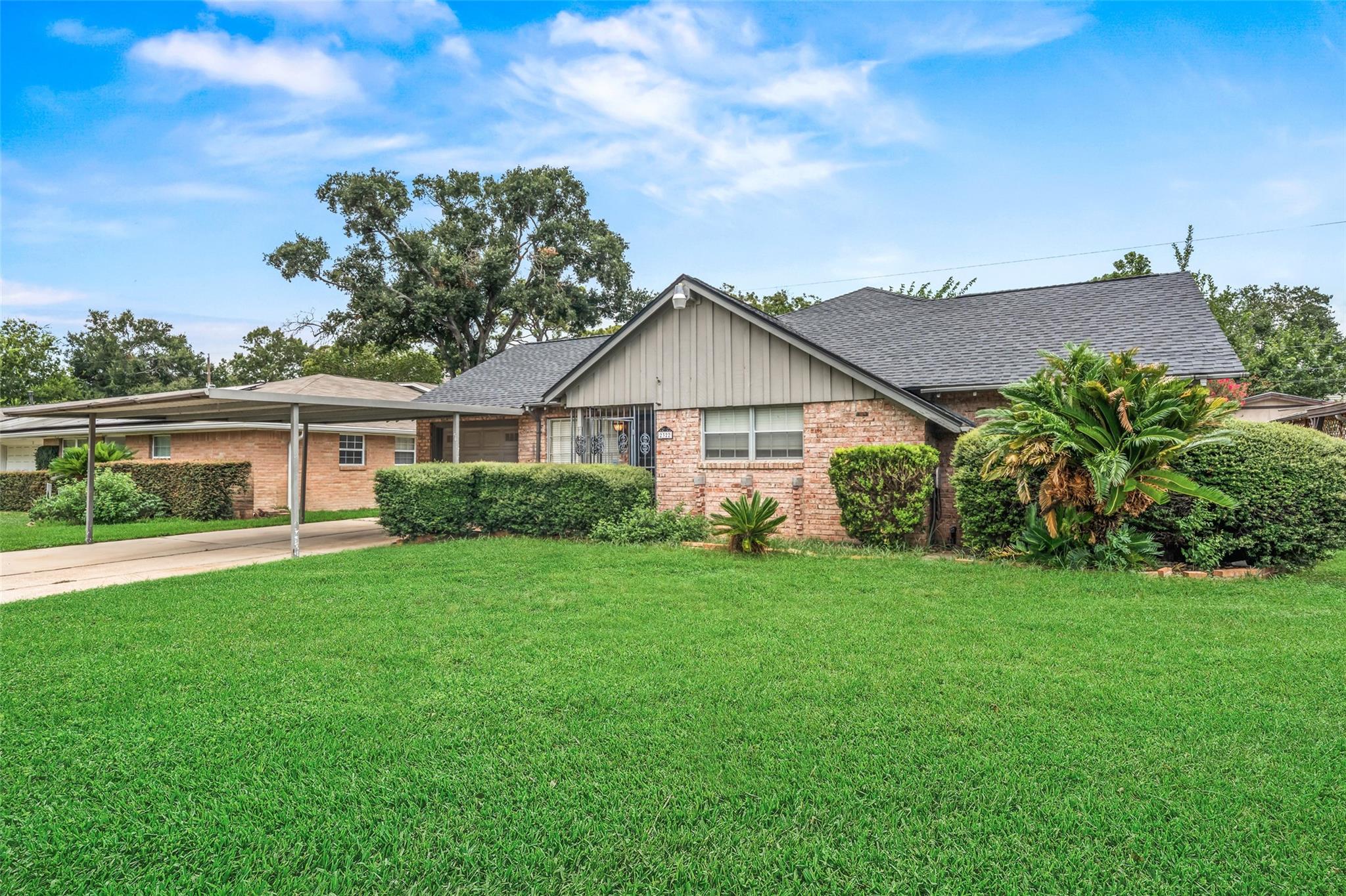 2322 Ansbury Drive, Houston TX 77018 Property Photo 1