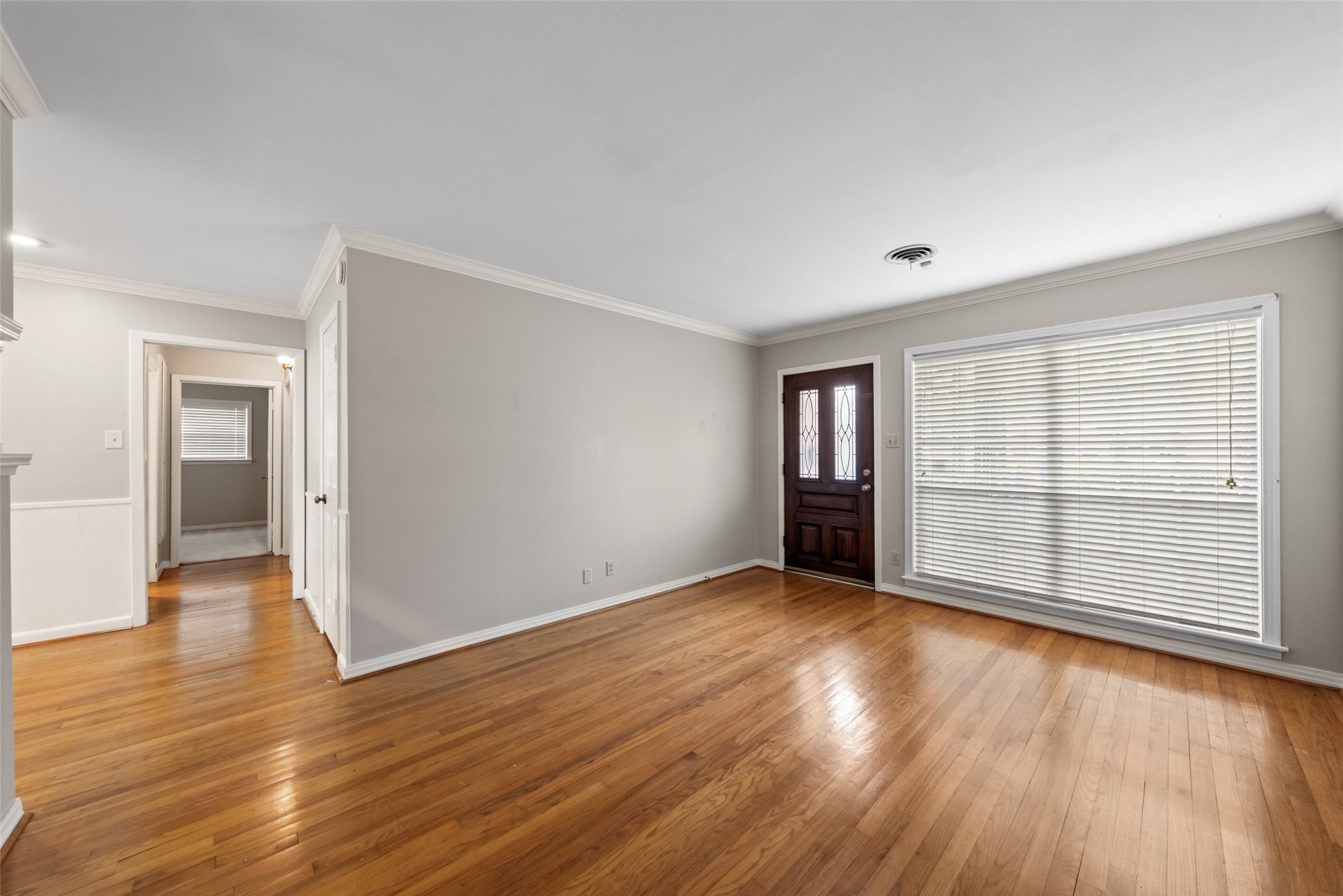 2322 Ansbury Drive Property Photo 5