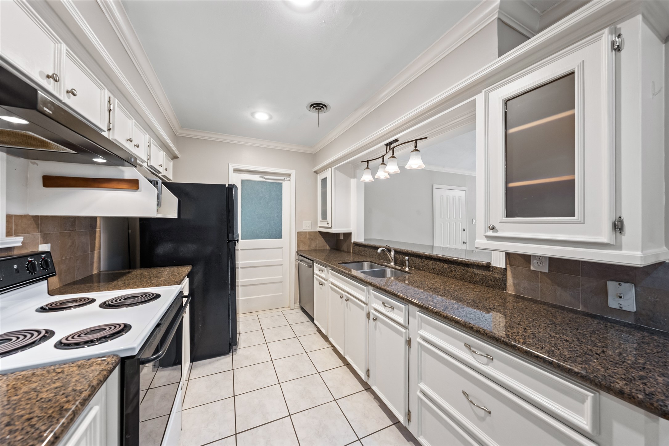 2322 Ansbury Drive Property Photo 10