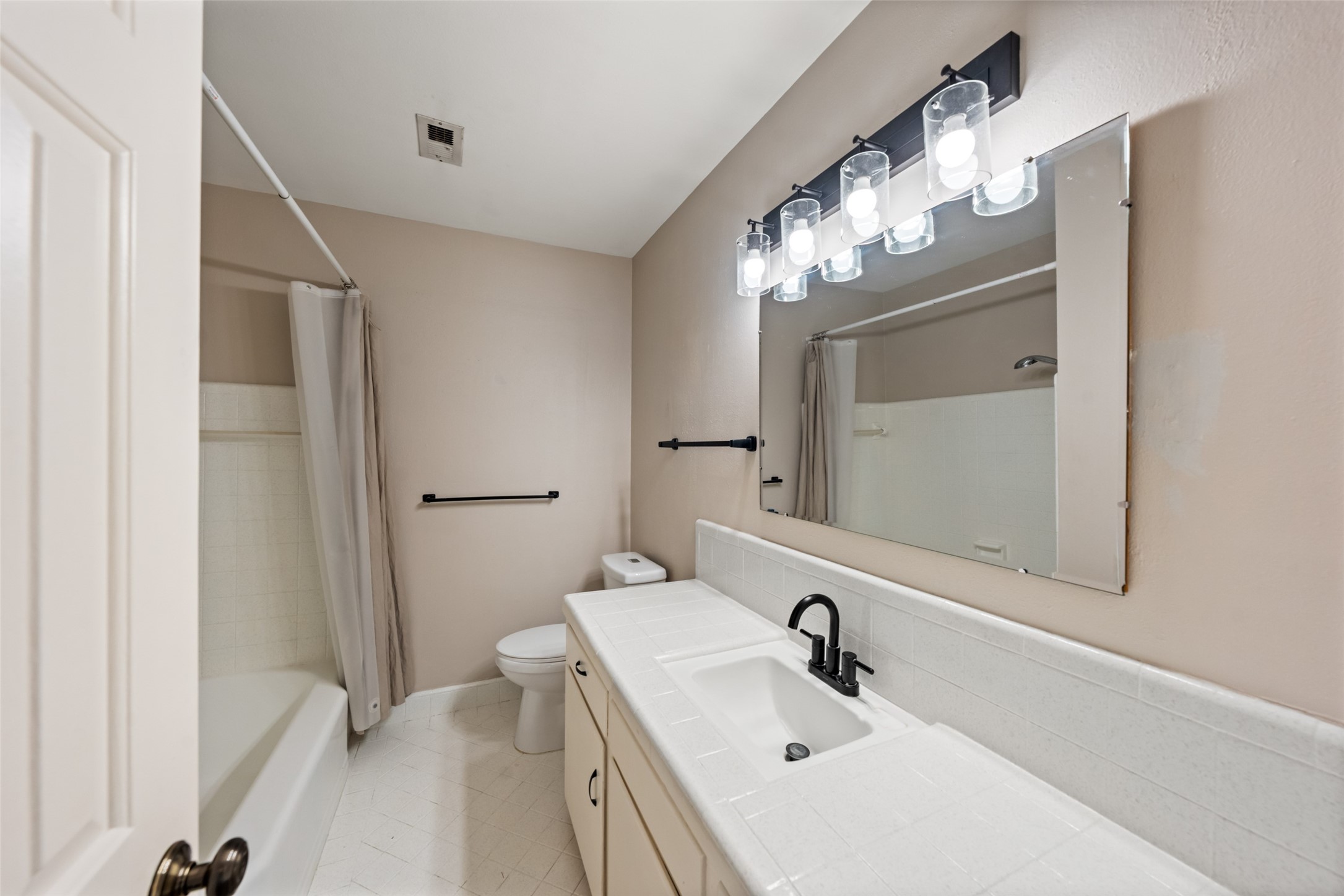2322 Ansbury Drive Property Photo 21