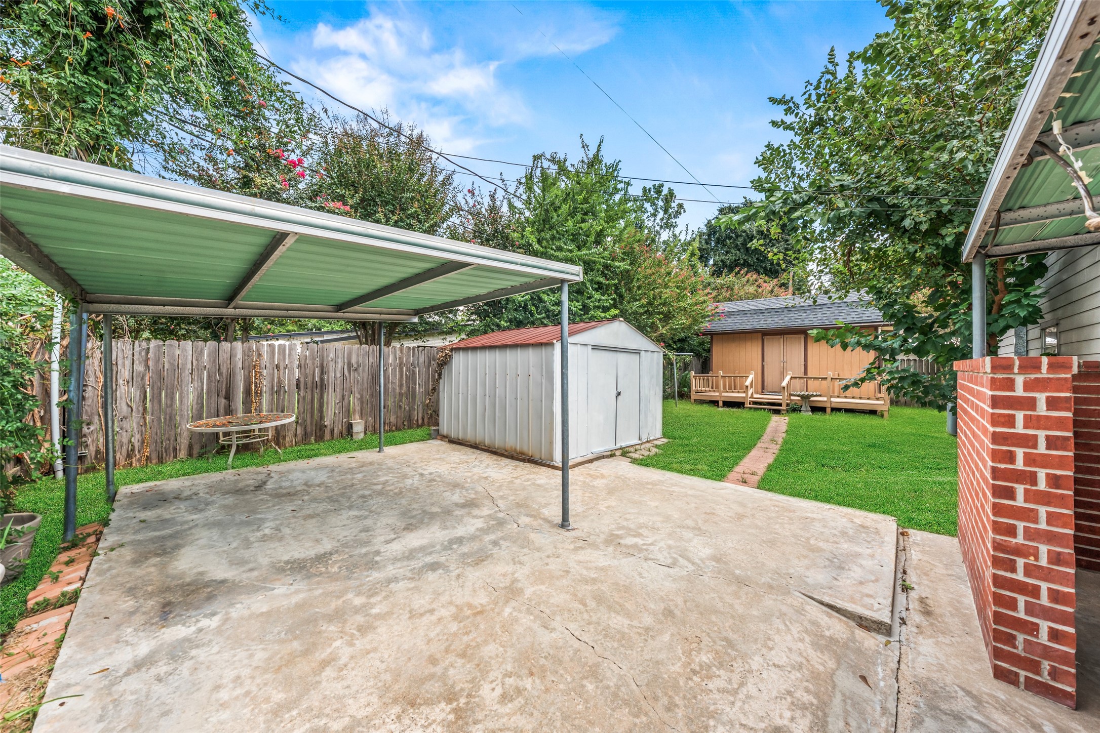 2322 Ansbury Drive Property Photo 25