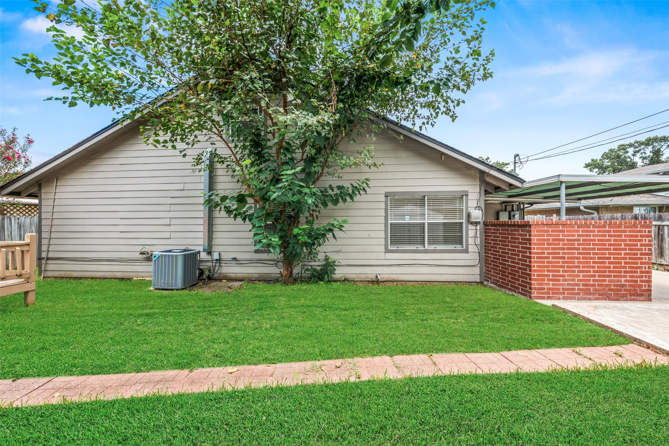 2322 Ansbury Drive Property Photo 27
