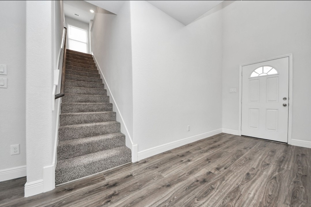7638 Nevaeh Crest Path Property Photo 24