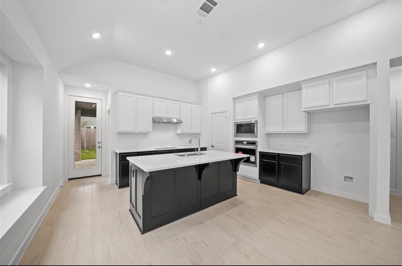 4142 Kinsey Street Property Photo 6