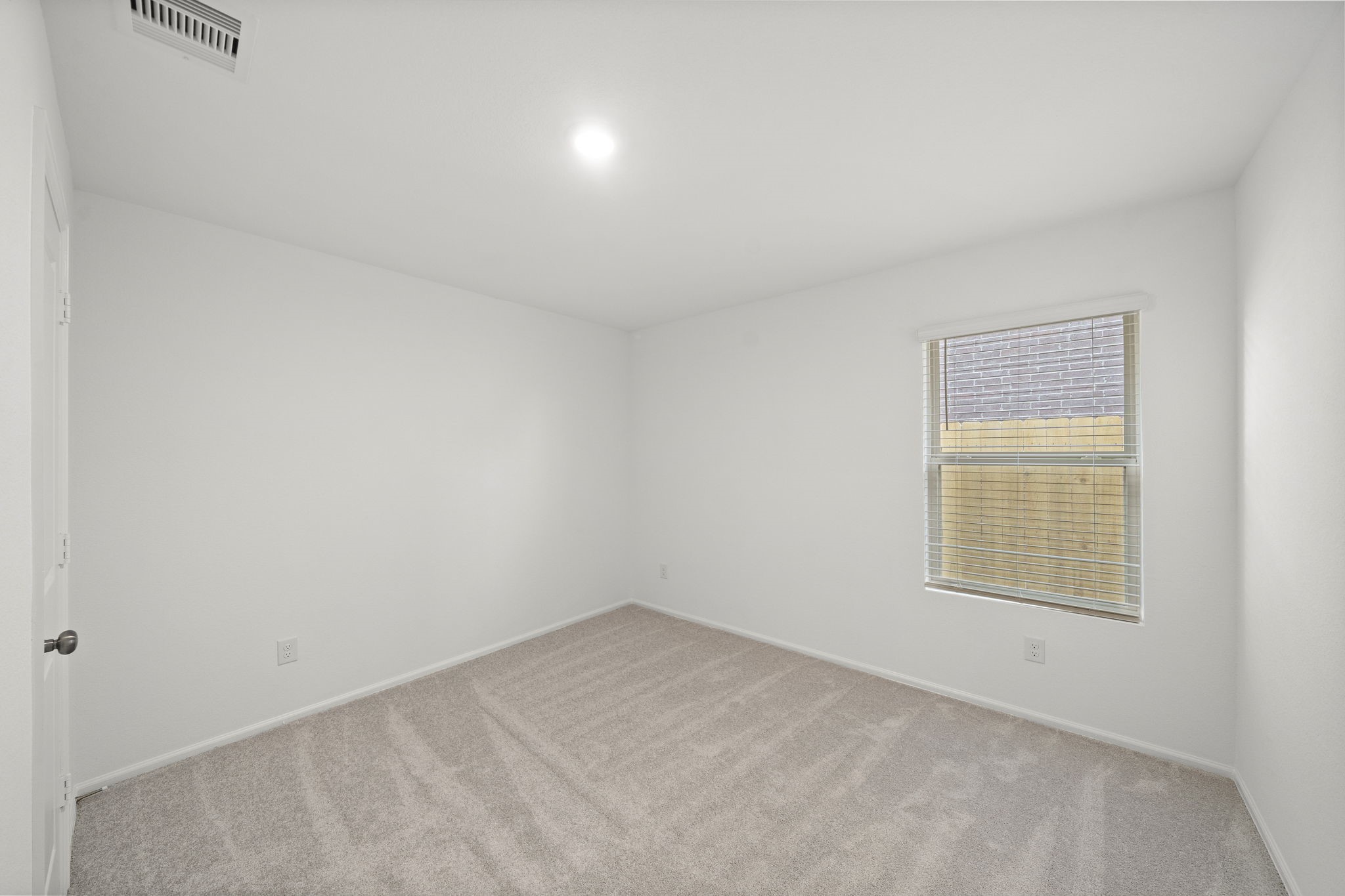 1524 Twilight Green Drive Property Photo 16