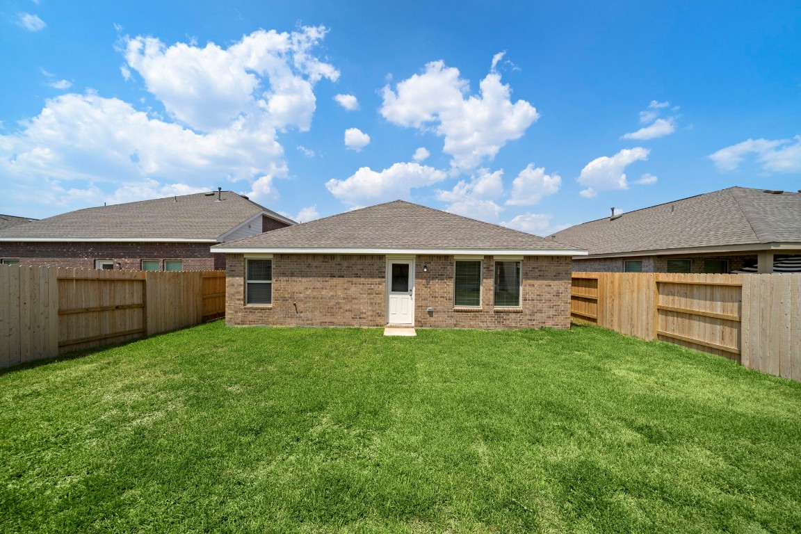 1524 Twilight Green Drive Property Photo 20