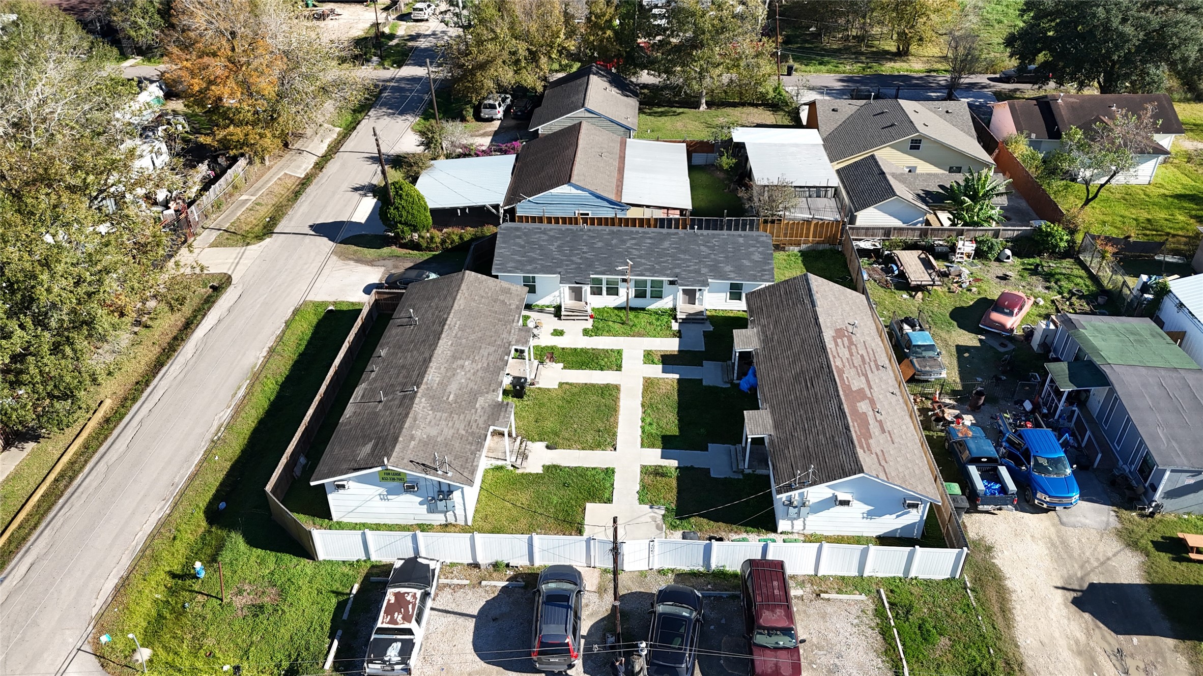 6901 Dumble Street Property Photo 3