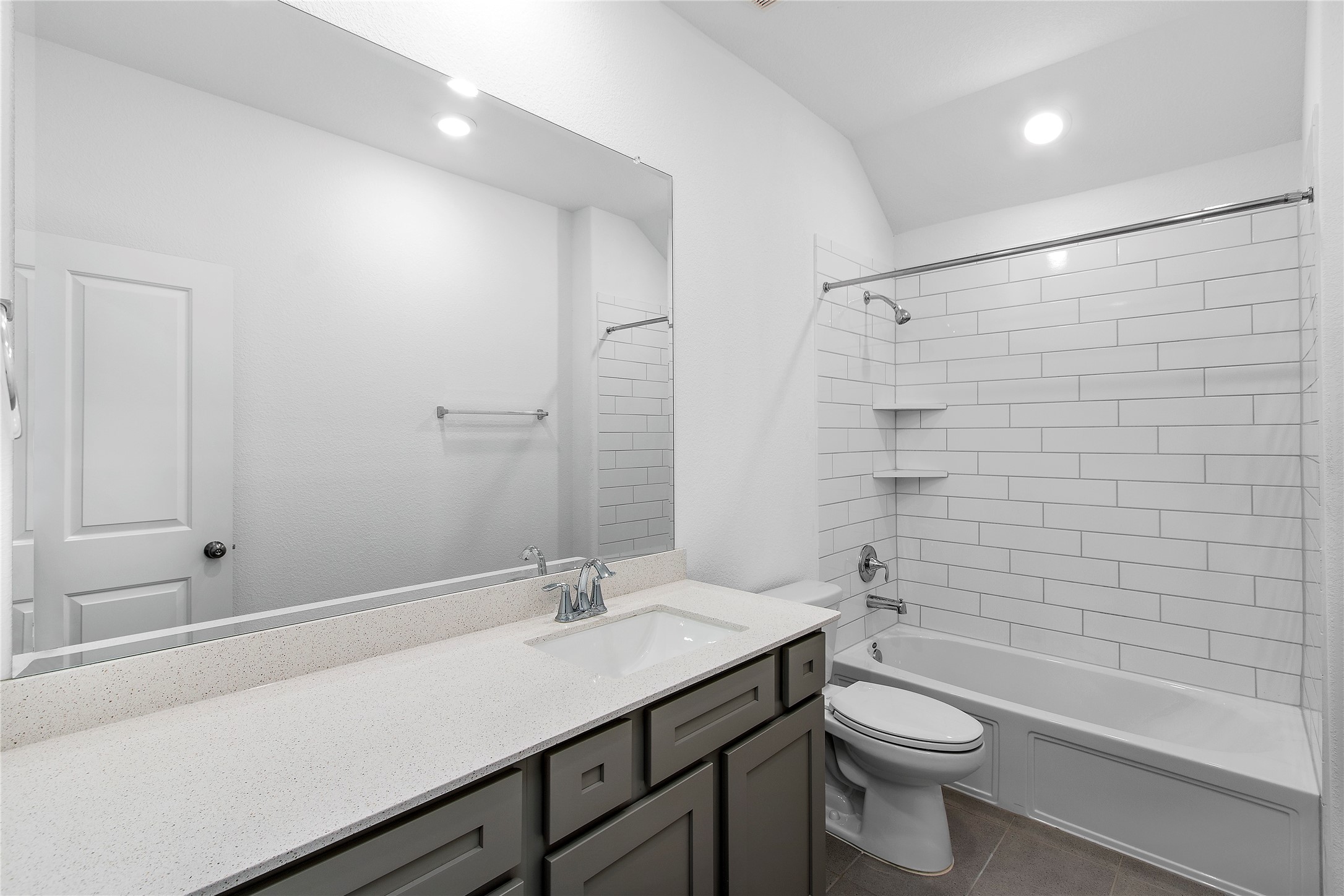 650 Aspen Falls Ct Property Photo 21
