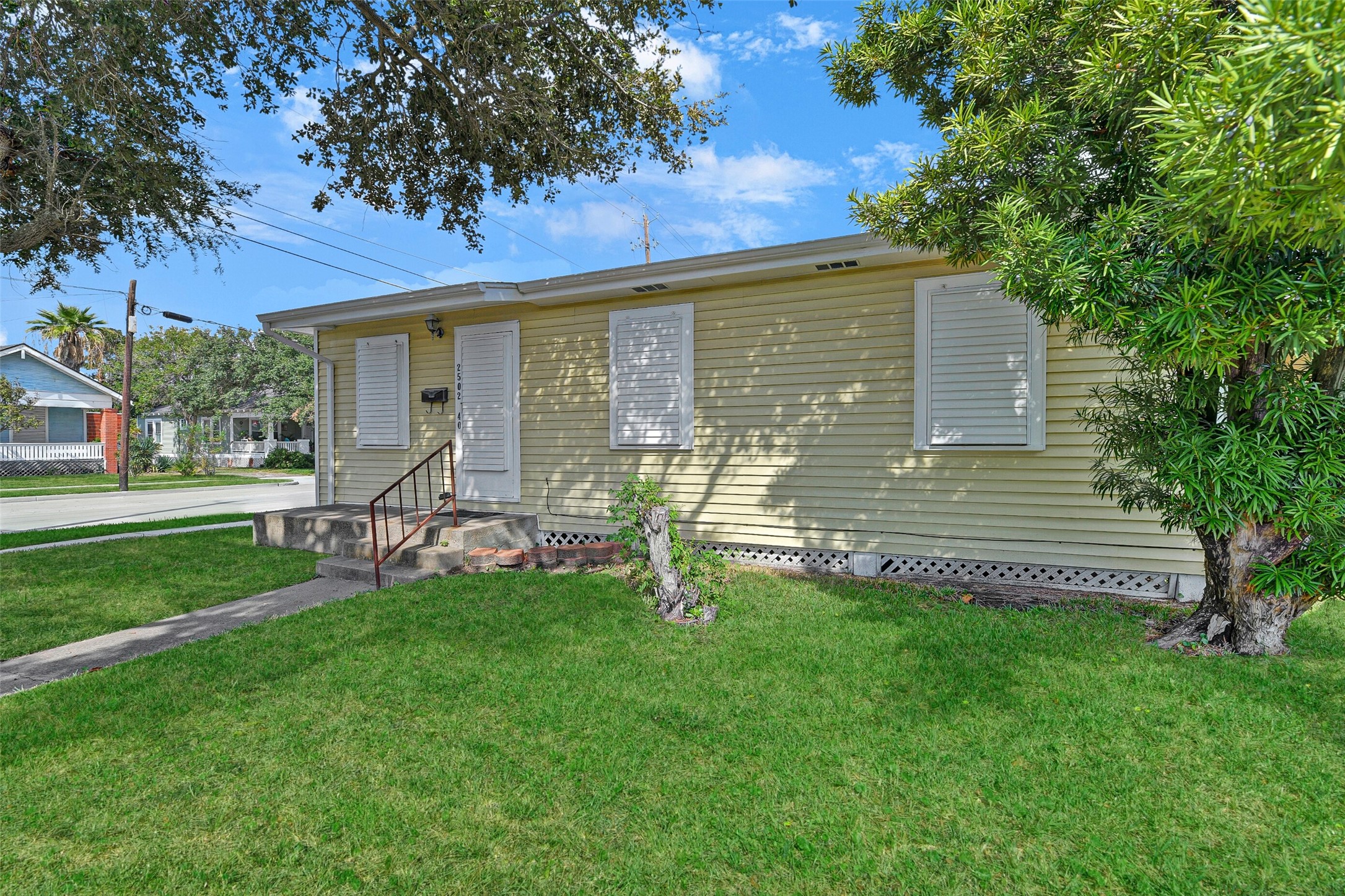 2502 40th Street Property Photo