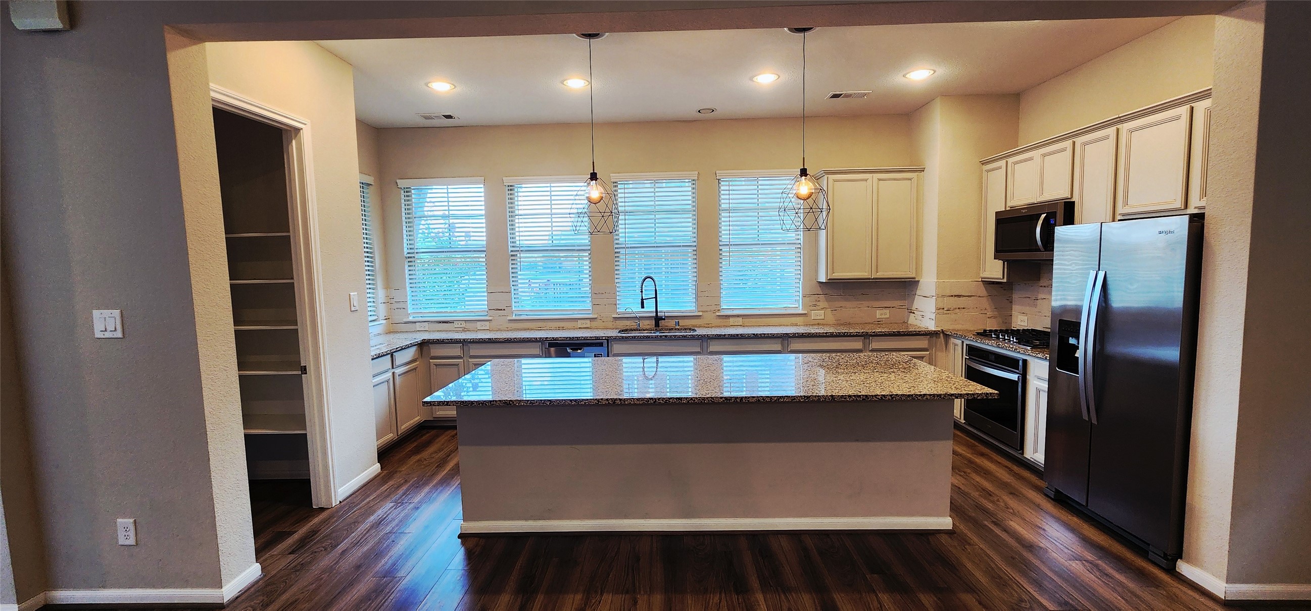 9523 Caddo Ridge Lane Property Photo 8
