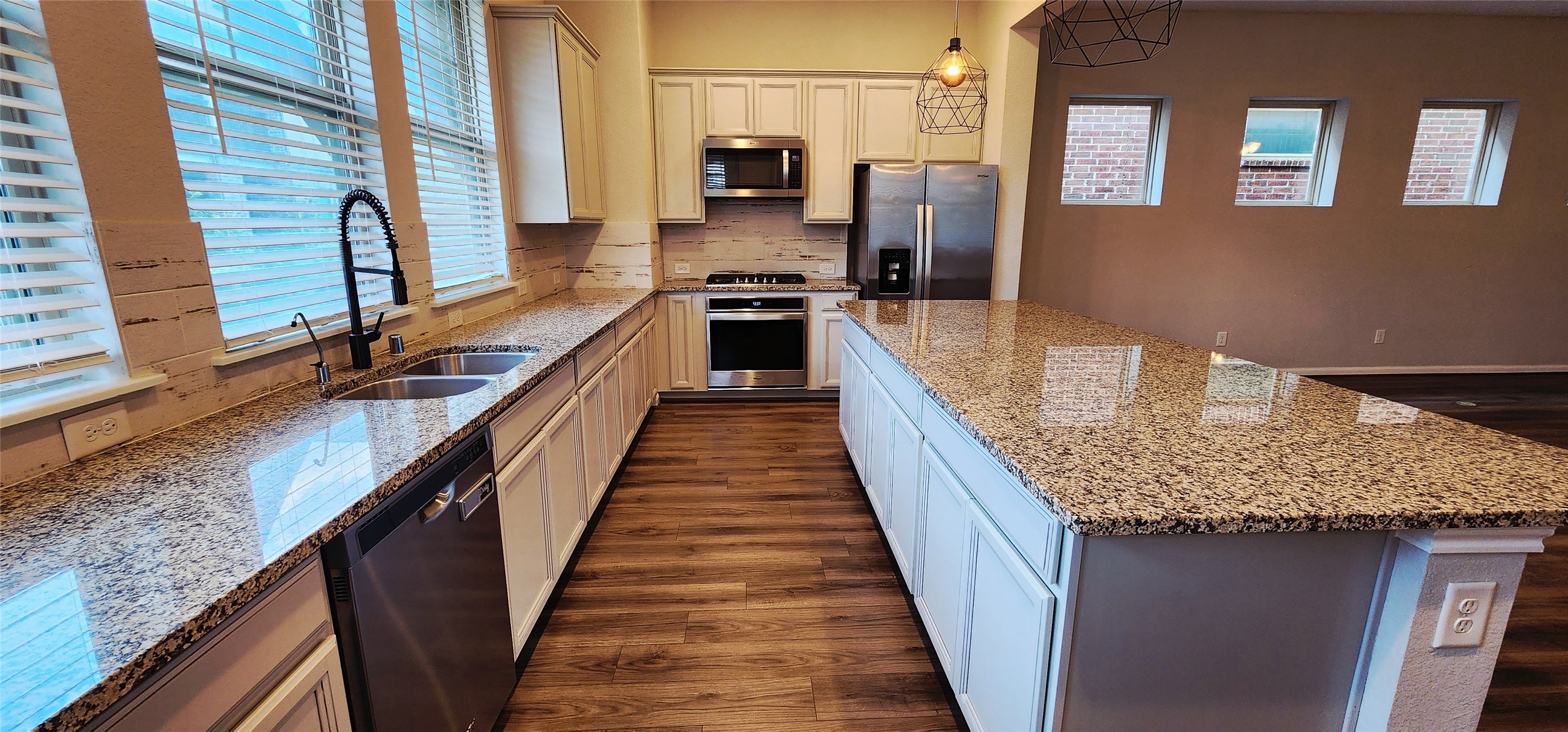 9523 Caddo Ridge Lane Property Photo 10