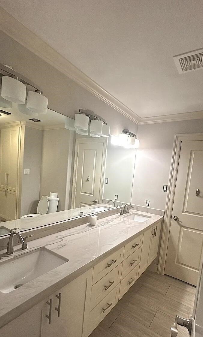 11007 Hillcroft Avenue Property Photo 17