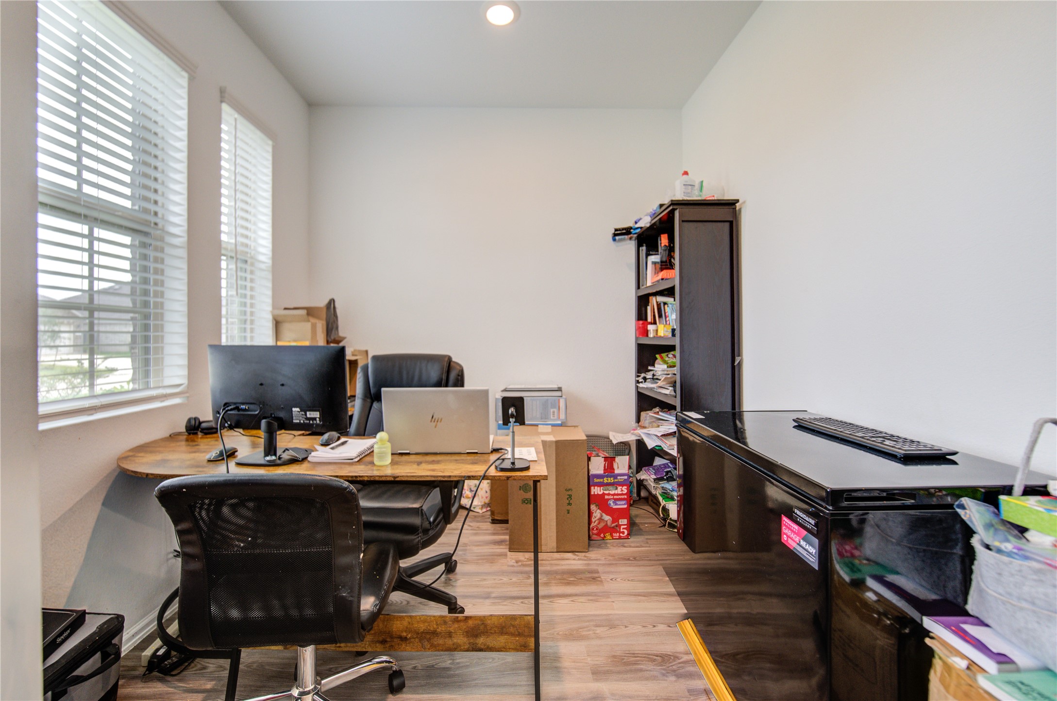 26627 Ledgemont Drive Property Photo 5