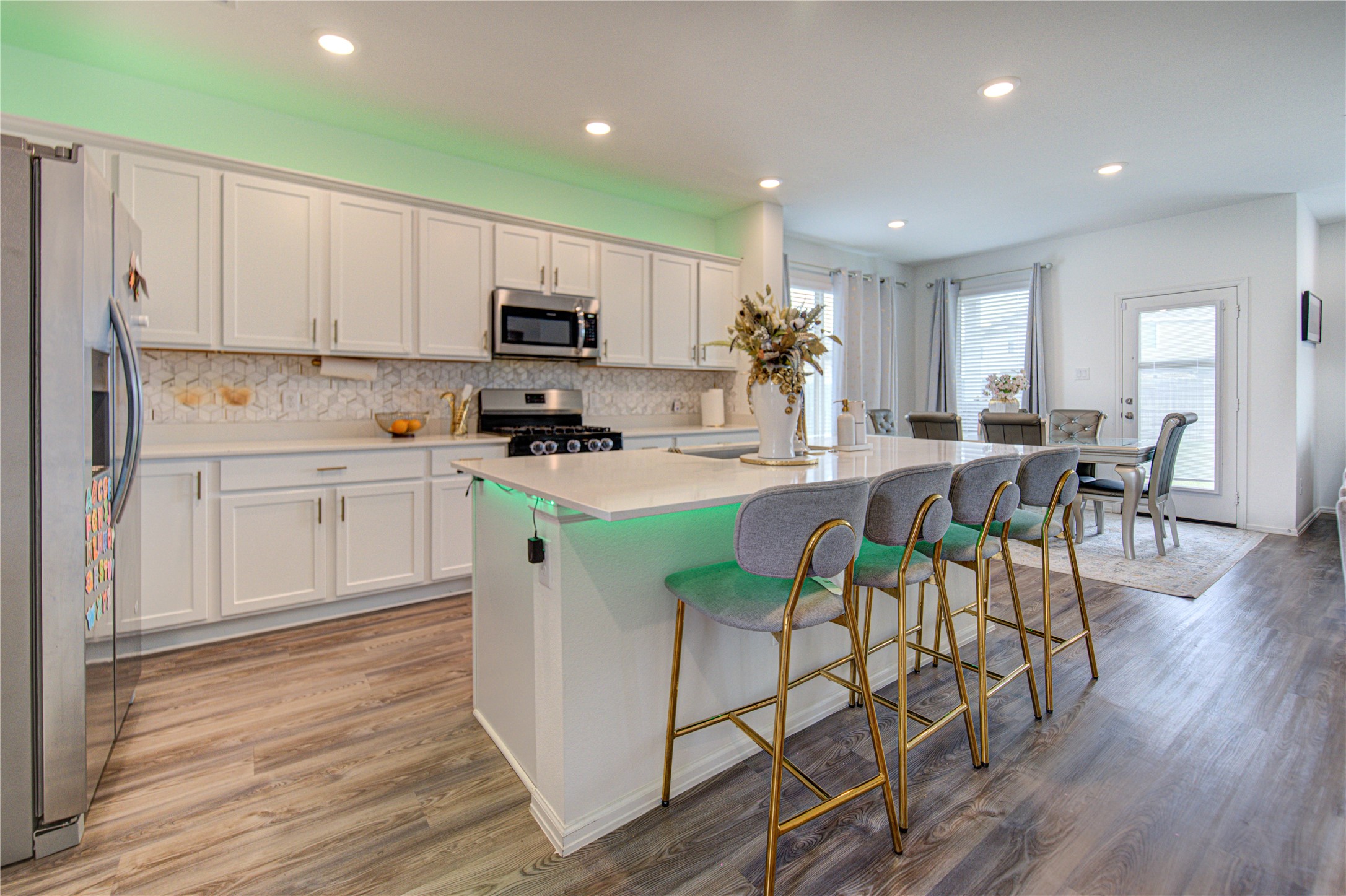26627 Ledgemont Drive Property Photo 13