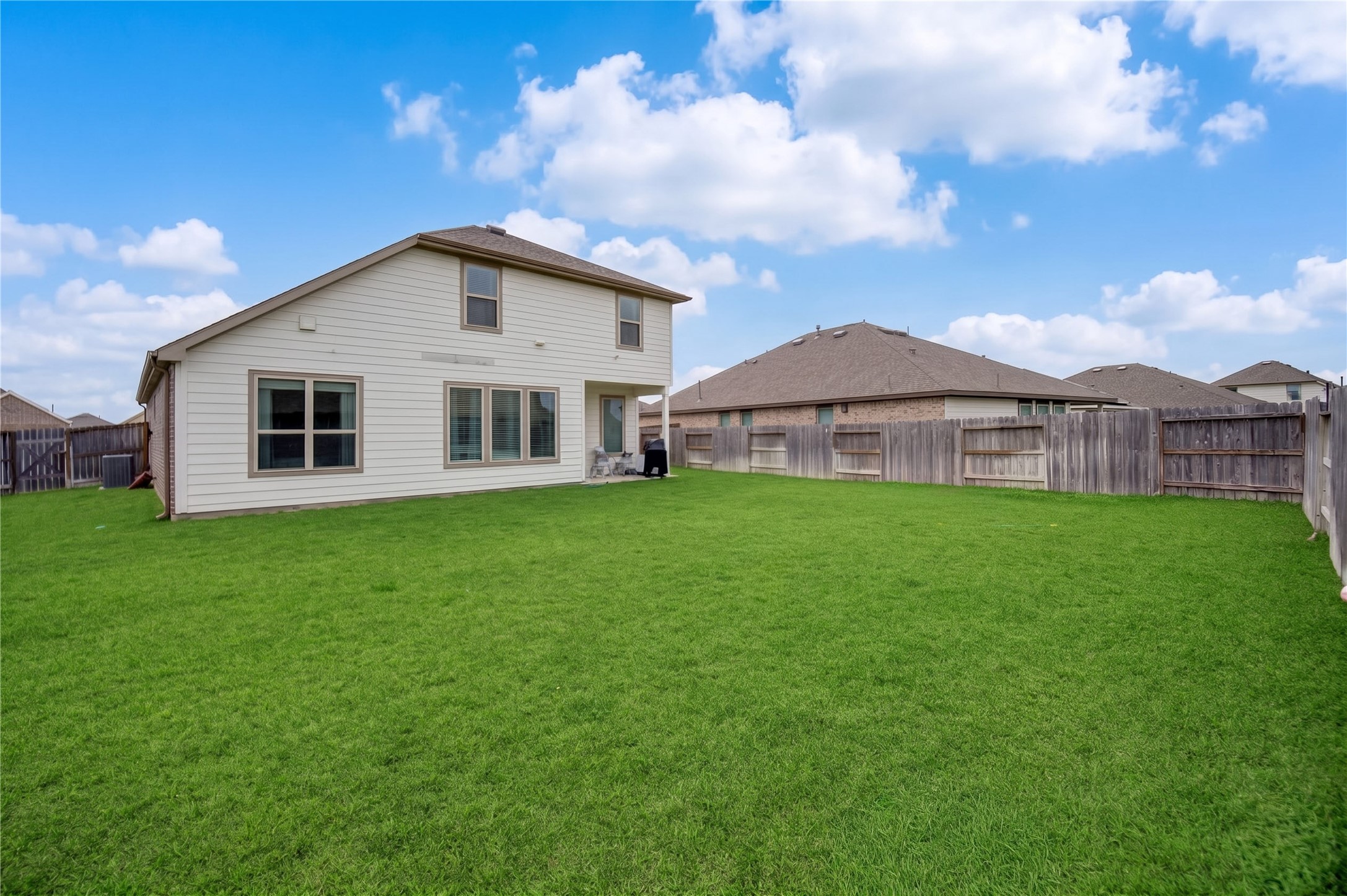 26627 Ledgemont Drive Property Photo 31