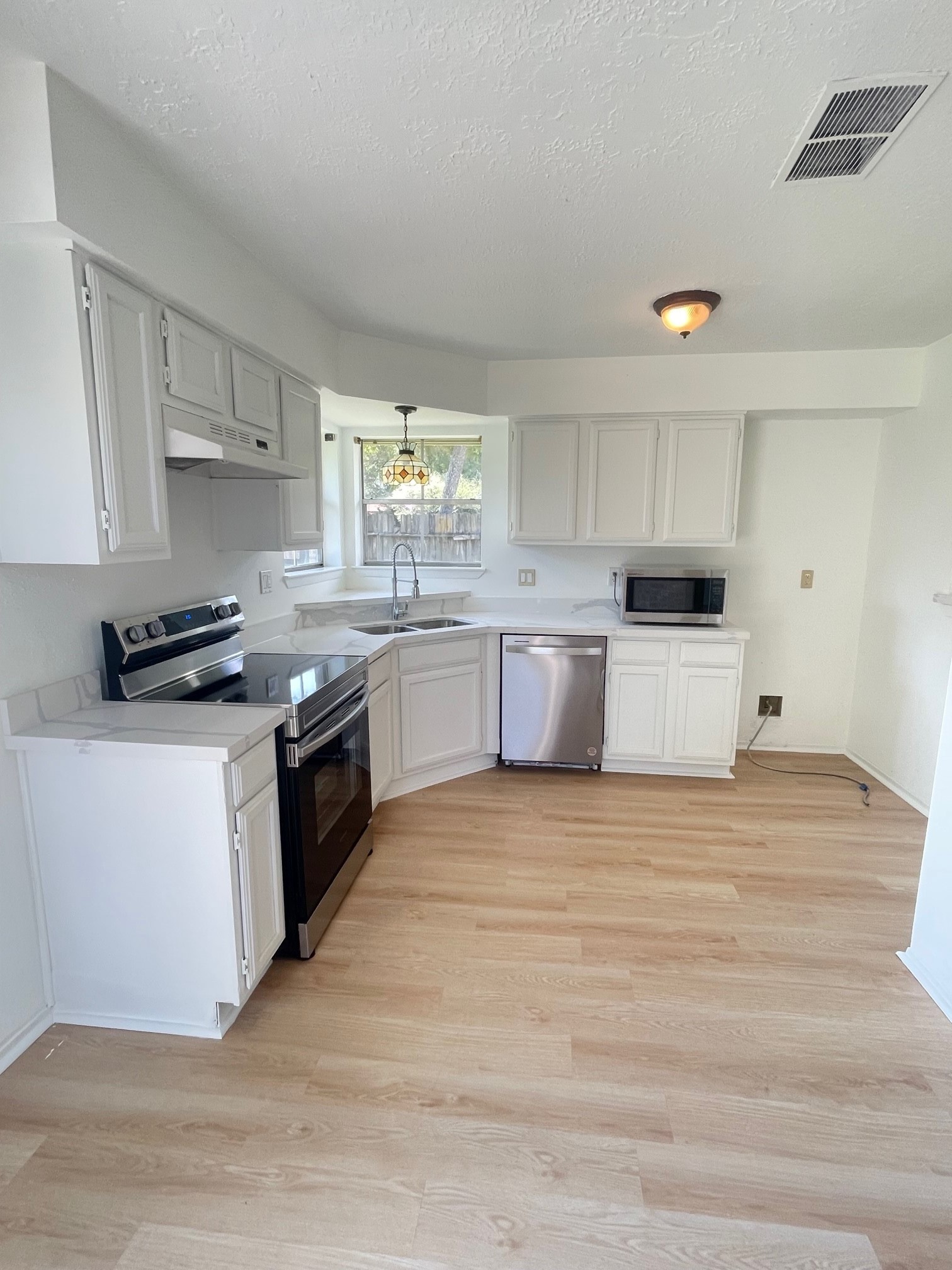 2710 Elder Road Property Photo 5