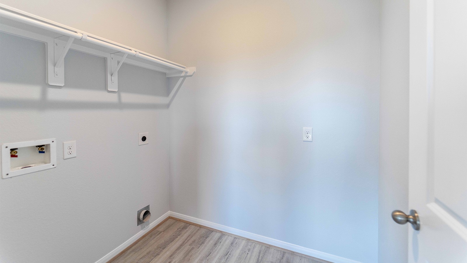 1731 Warm Breeze Drive Property Photo 9