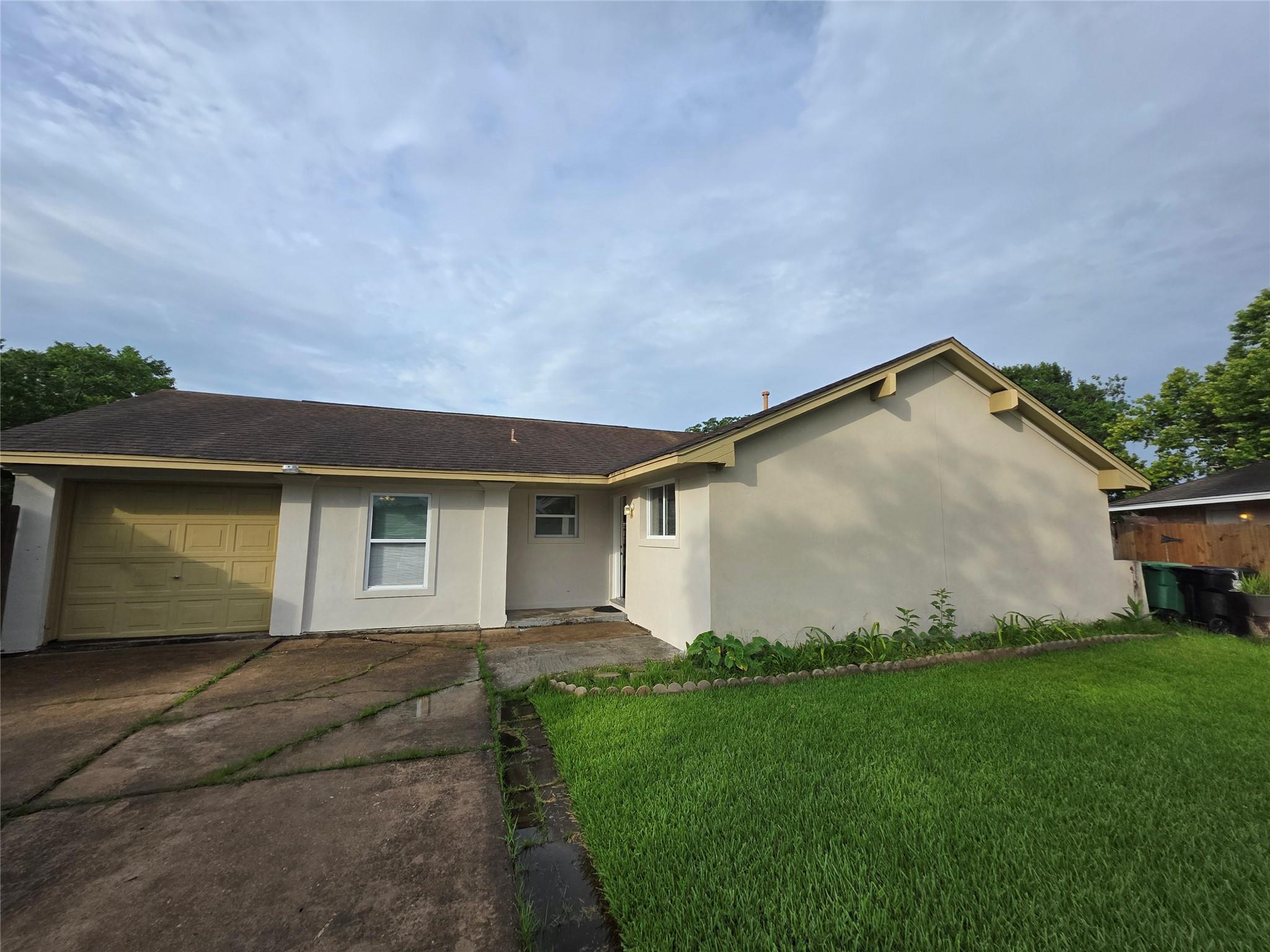 12526 Ravena Court Property Photo 1