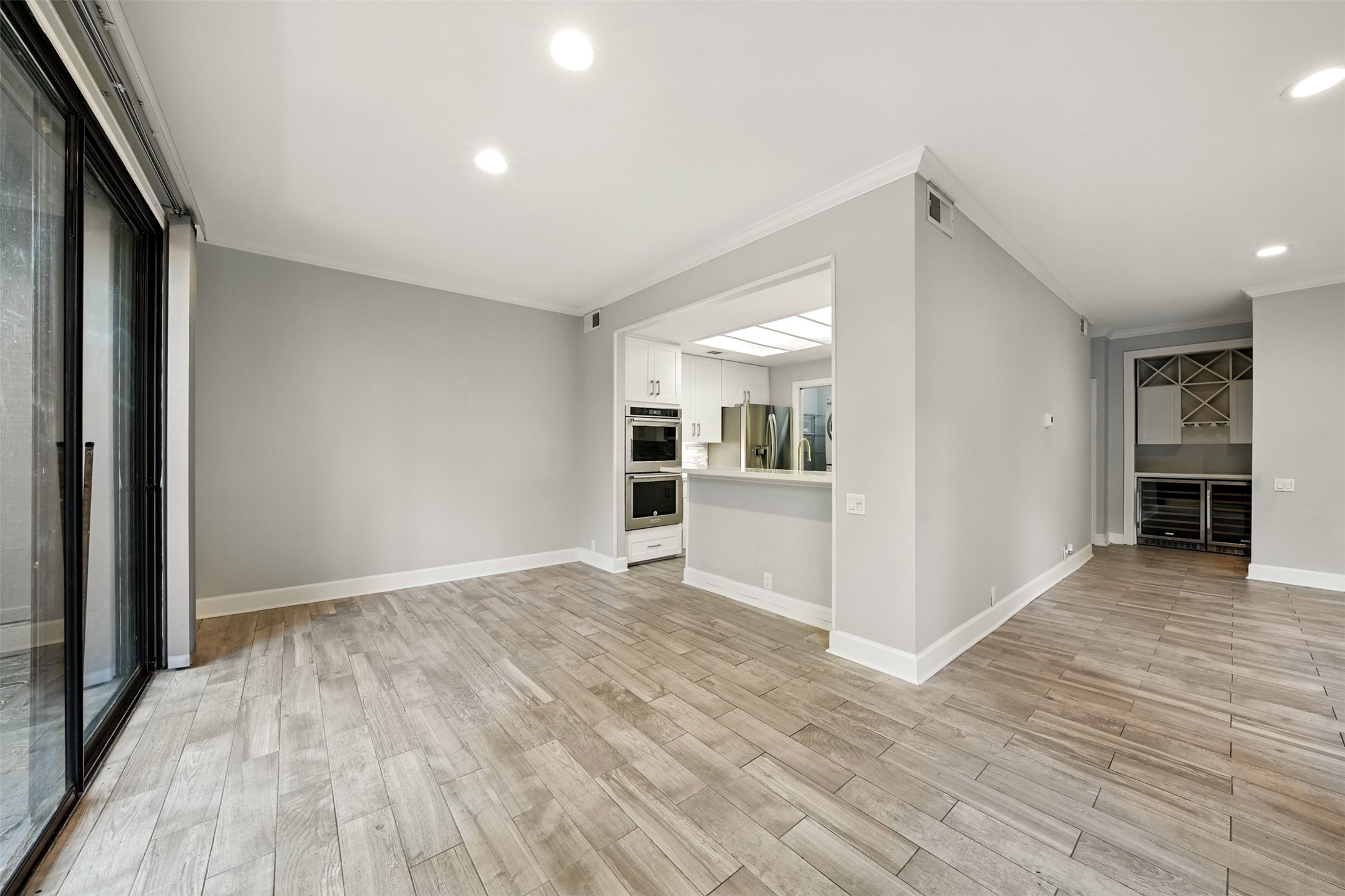 171 Litchfield Lane Property Photo 18