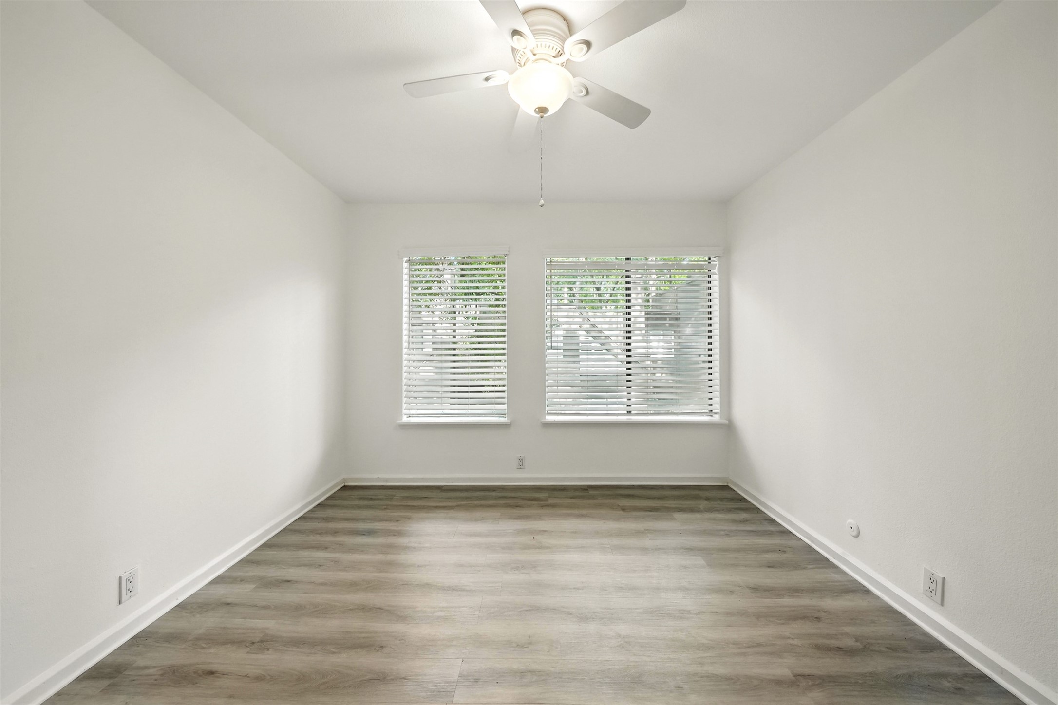 171 Litchfield Lane Property Photo 23