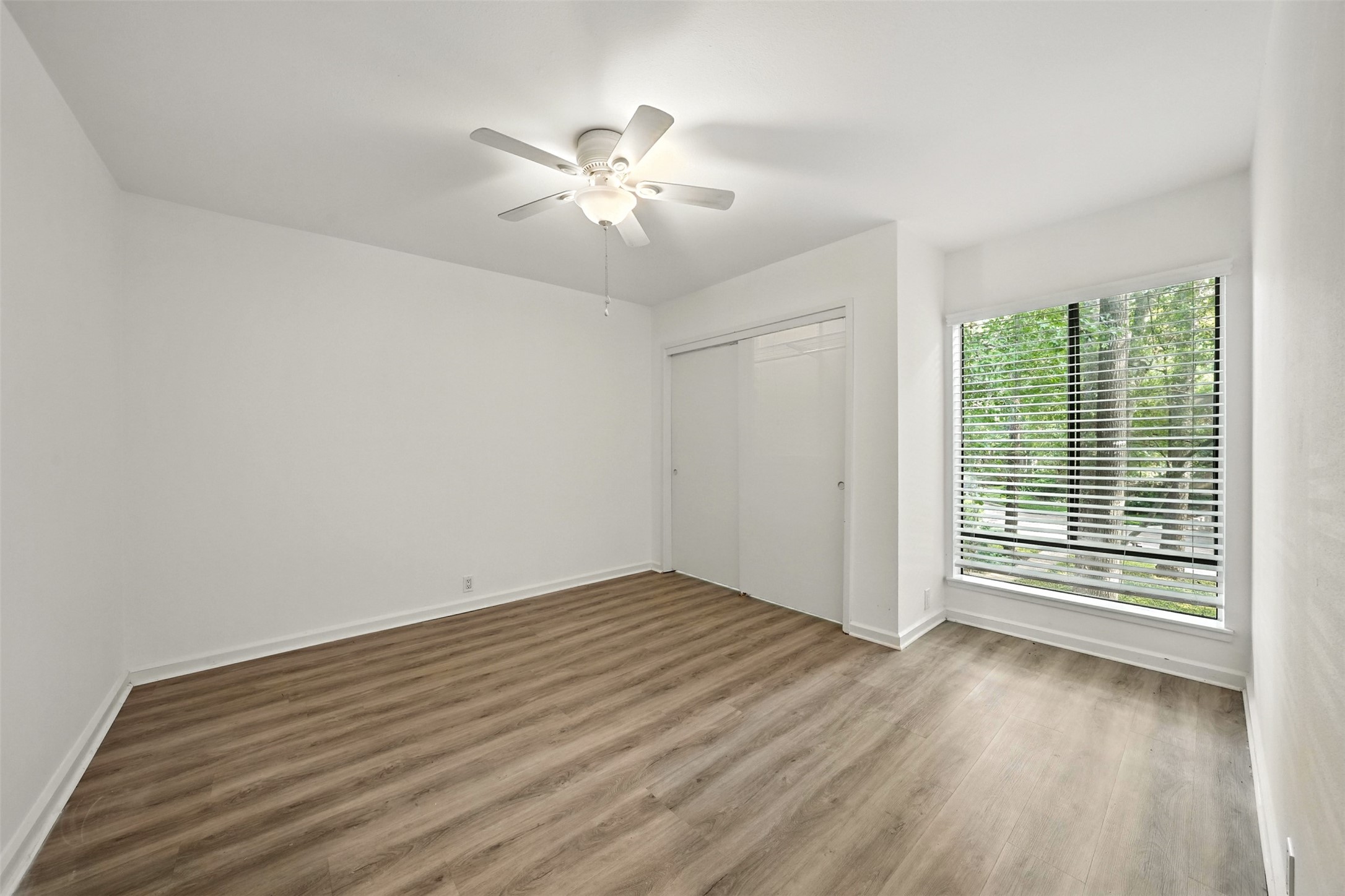 171 Litchfield Lane Property Photo 28