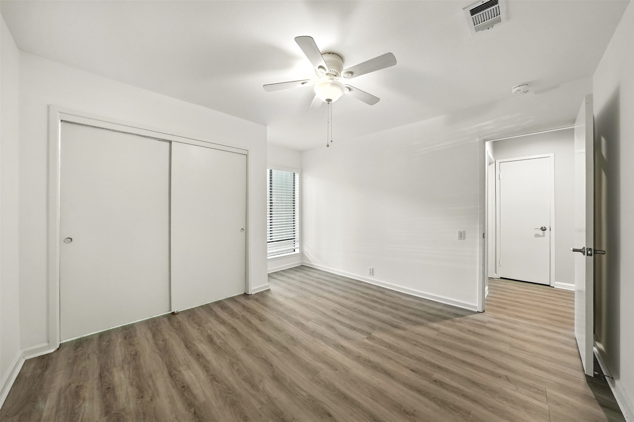 171 Litchfield Lane Property Photo 29