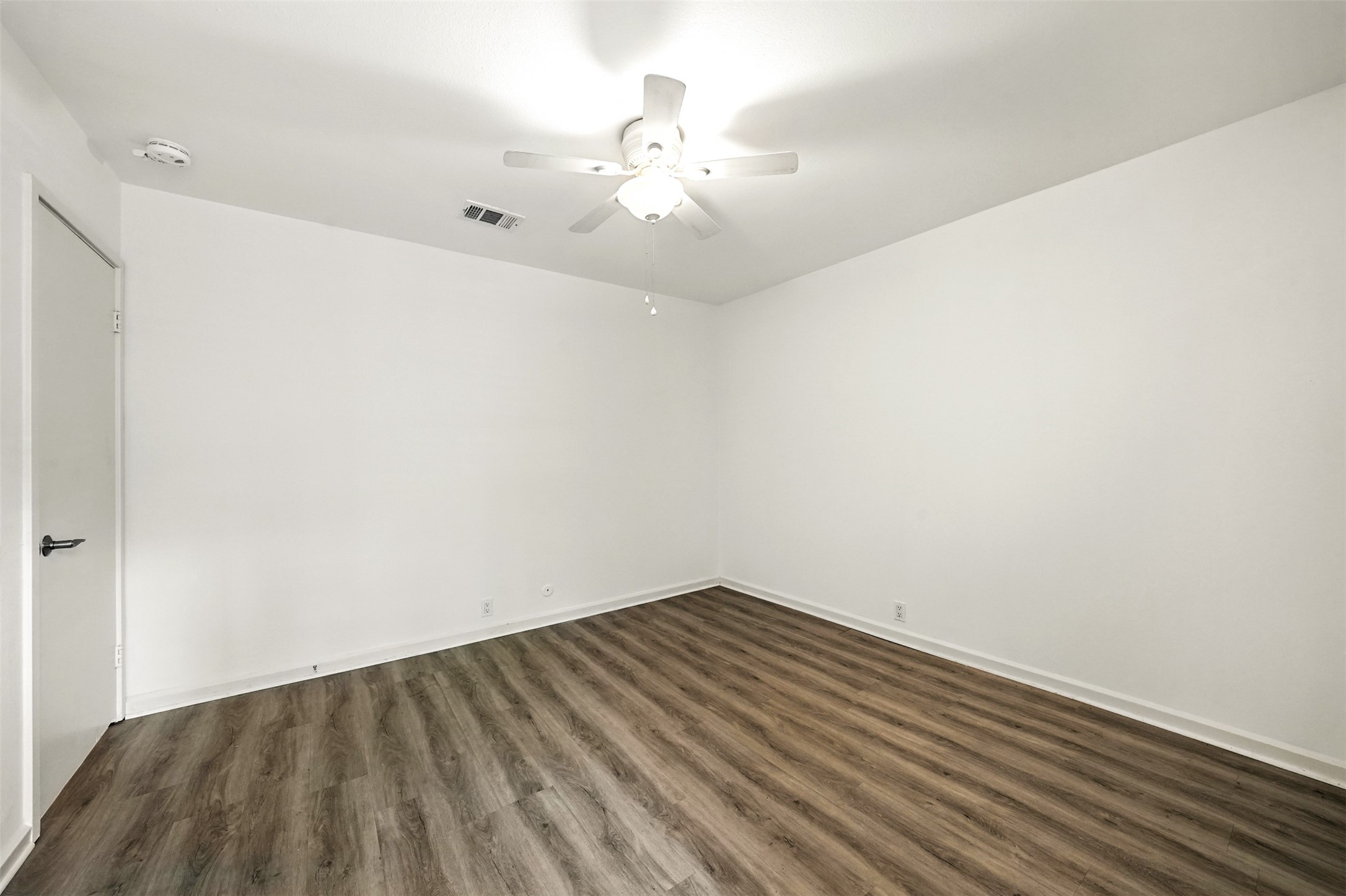 171 Litchfield Lane Property Photo 31