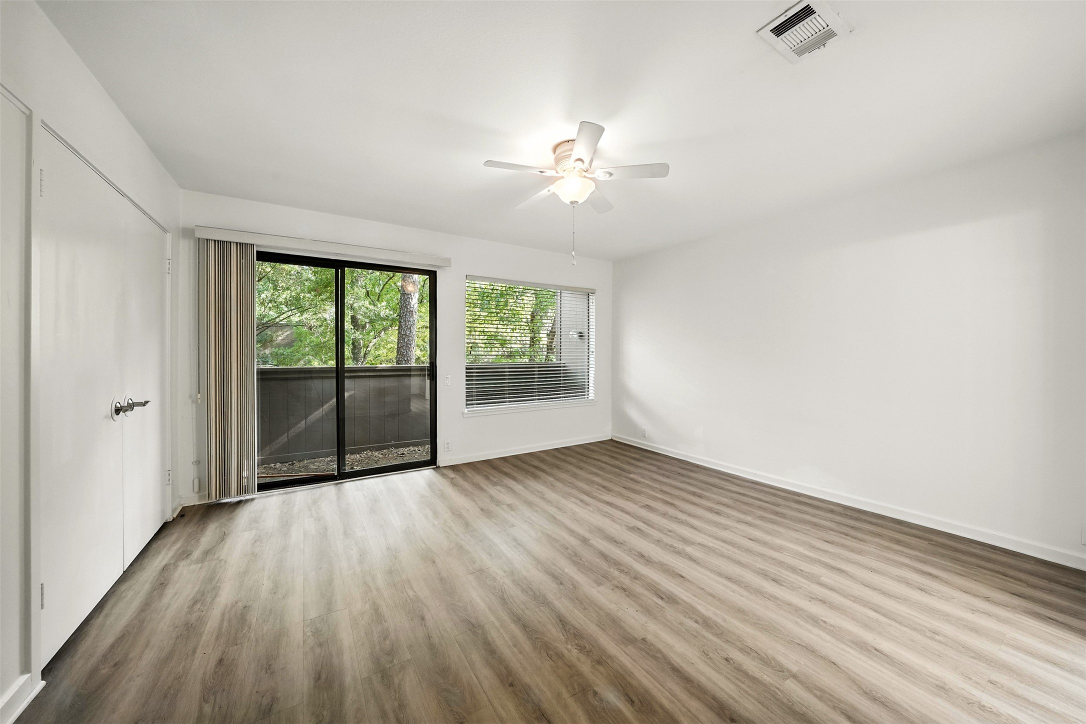 171 Litchfield Lane Property Photo 33