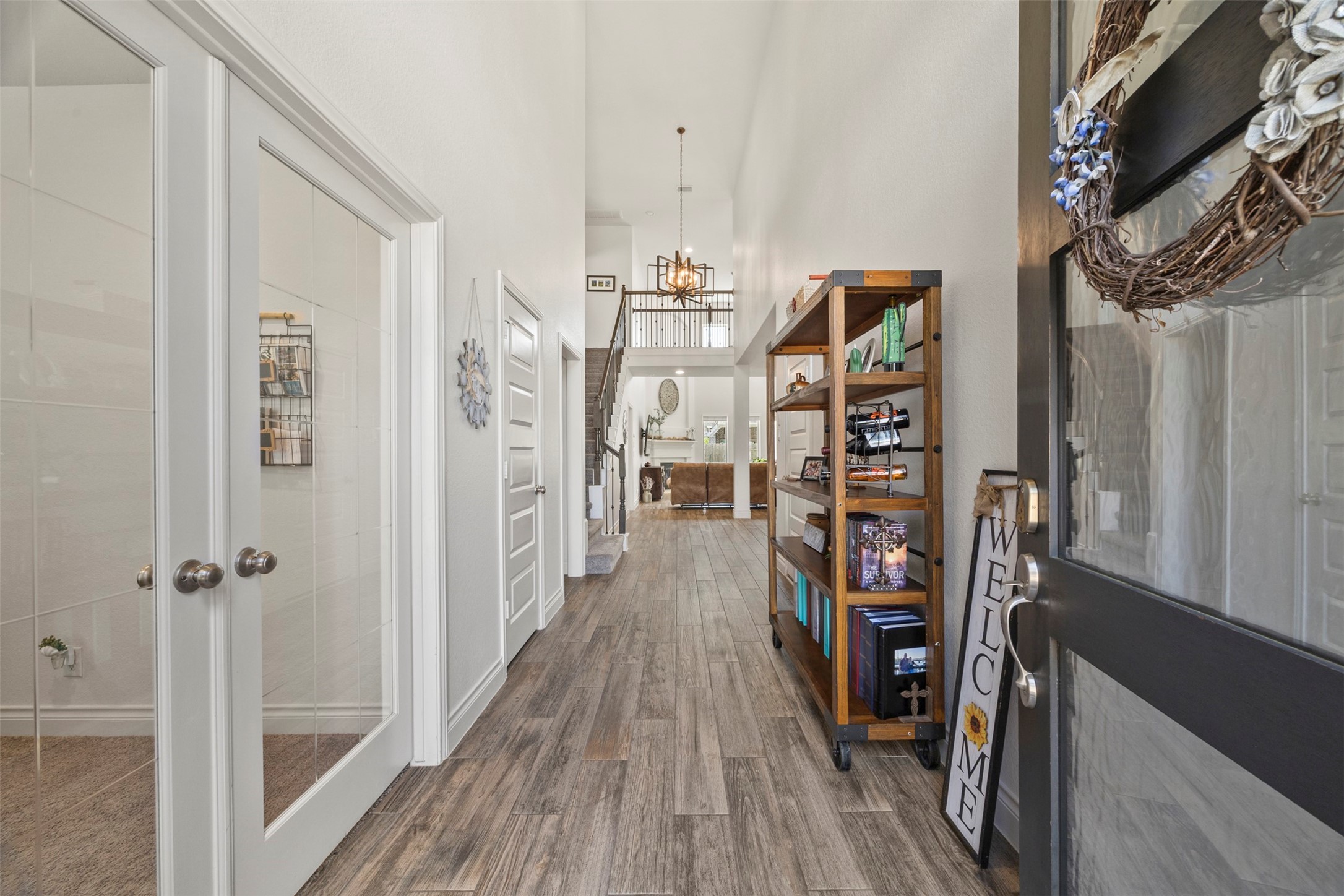 6906 Honeybird Meadow Circle Property Photo 3